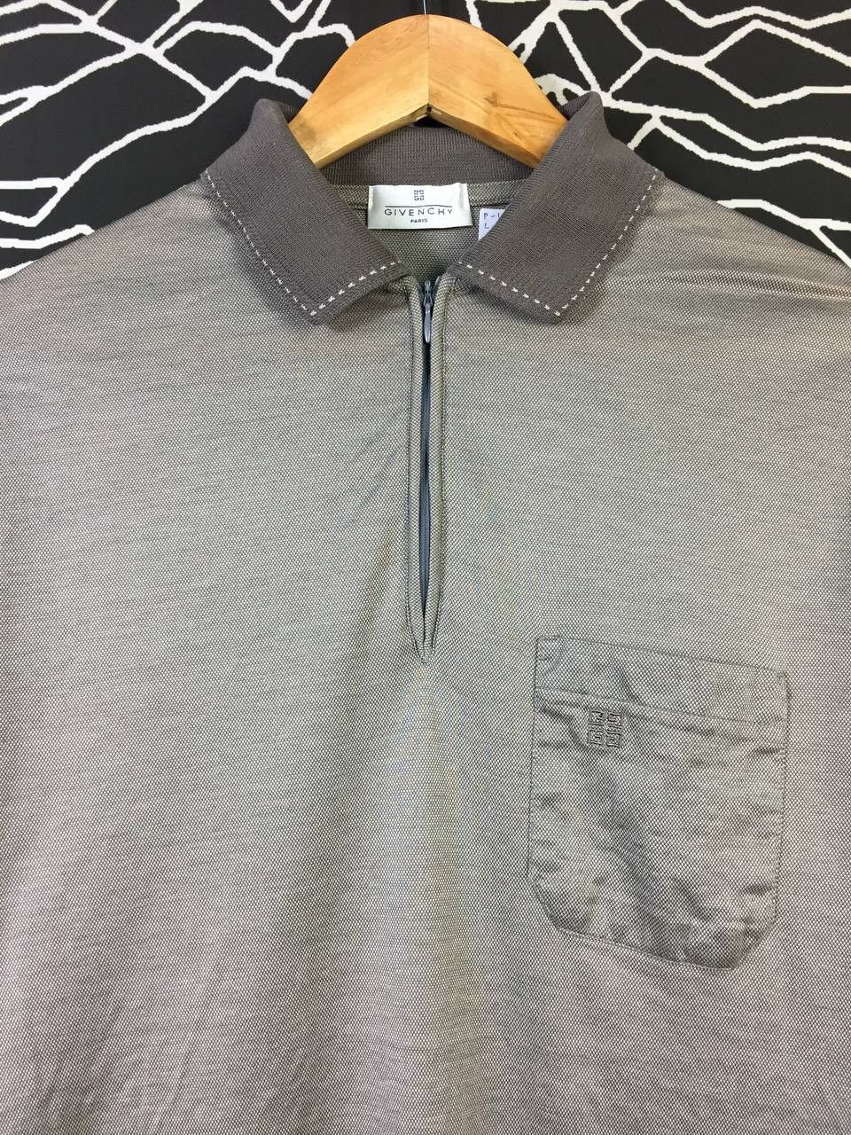 Givenchy Vtg Givenchy Paris Made In Italy Longsleeve Polo Tee Size US L / EU 52-54 / 3 - 3 Thumbnail