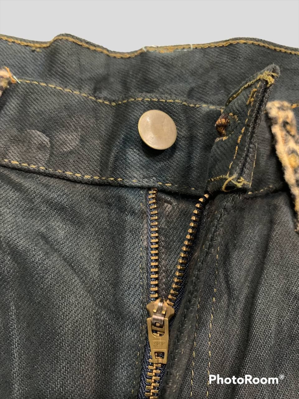 Japanese Brand Japanese Brand Distressed Leopard Design Jeans Size US 34 / EU 50 - 6 Thumbnail