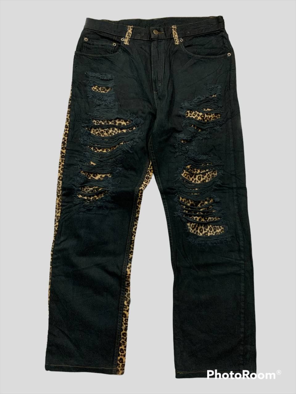 Japanese Brand Japanese Brand Distressed Leopard Design Jeans Size US 34 / EU 50 - 2 Thumbnail