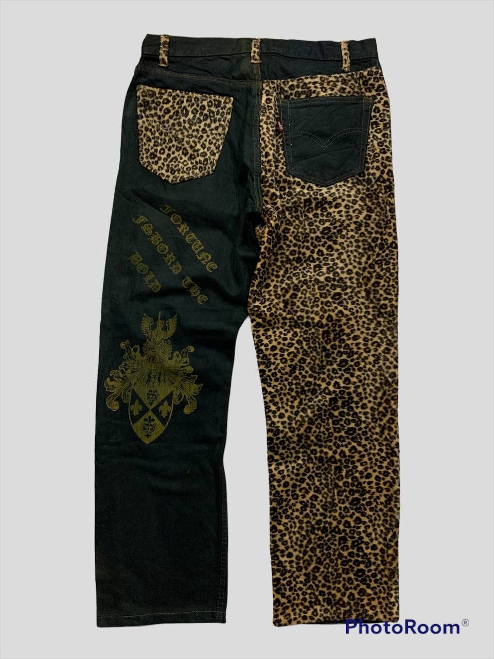 Japanese Brand Japanese Brand Distressed Leopard Design Jeans Size US 34 / EU 50 - 1 Thumbnail