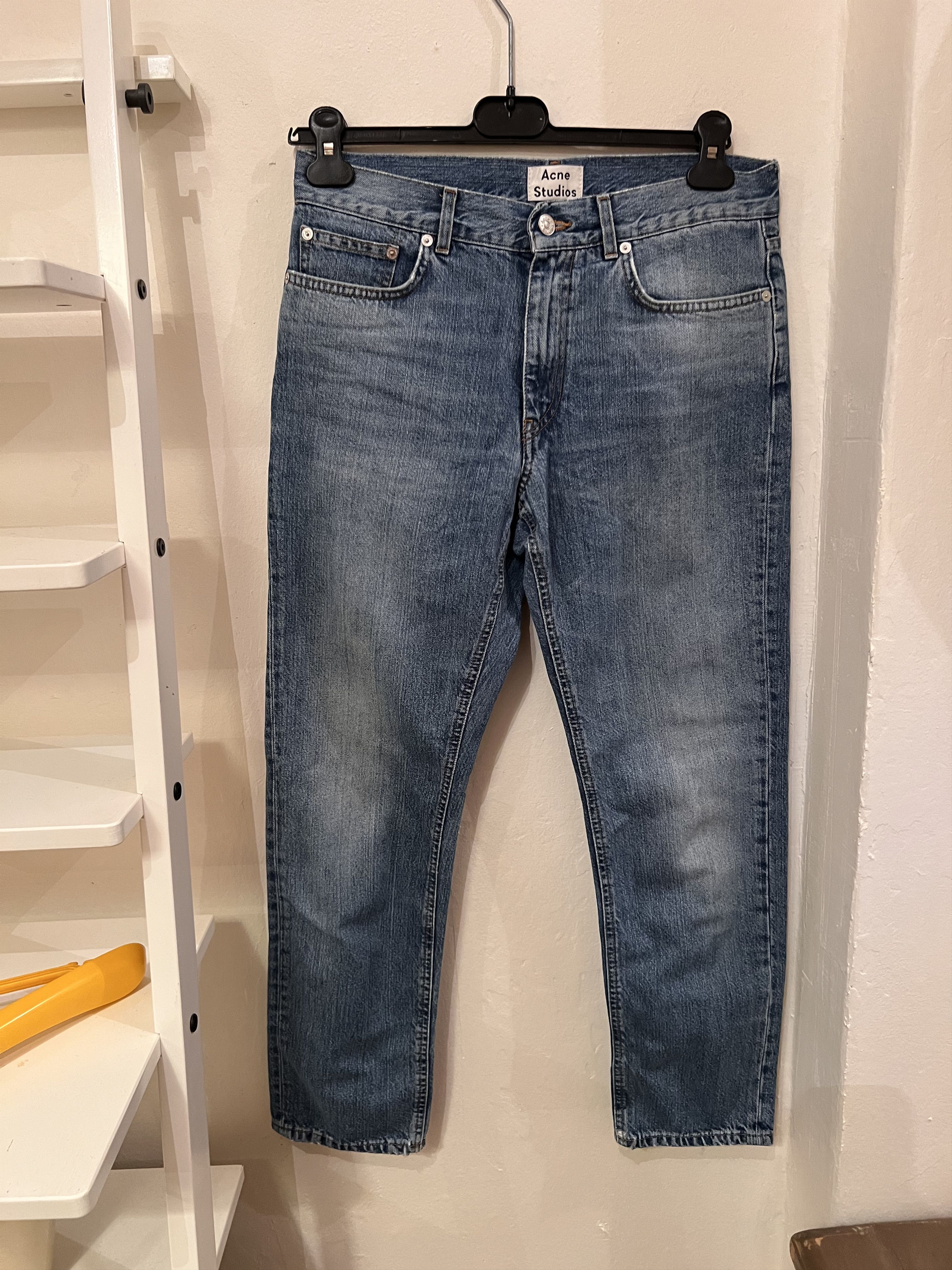 Acne Studios Cropped Loose-slim-fit casual jeans Size US 28 / EU 44 - 1 Thumbnail