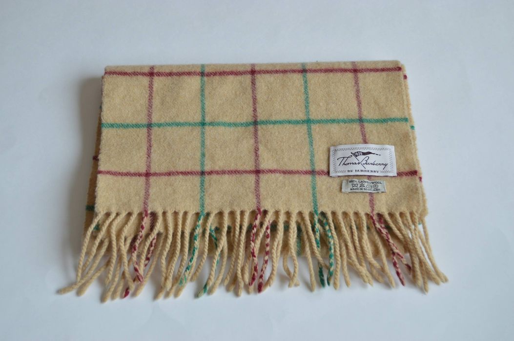 Burberry rare vintage lambswool scarf | Grailed