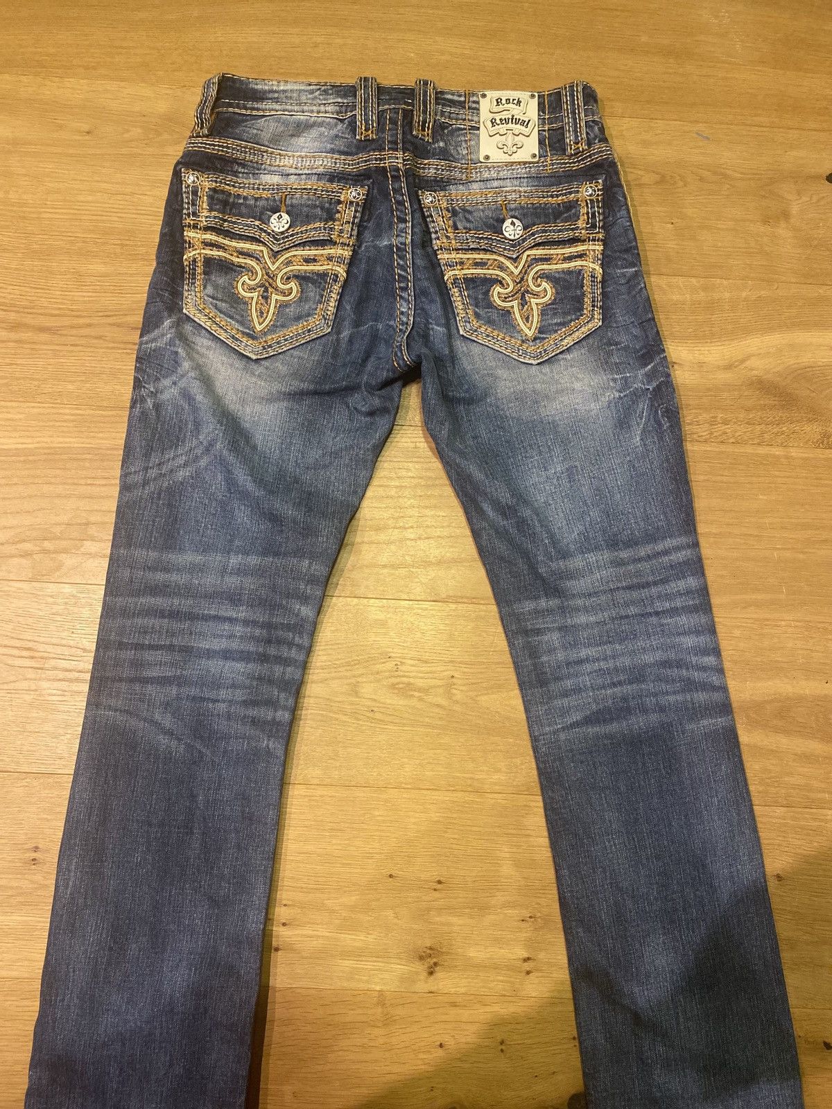 Men's Rock Revival Tucker Straight selling Leg Light Wash Jeans 34 / 31