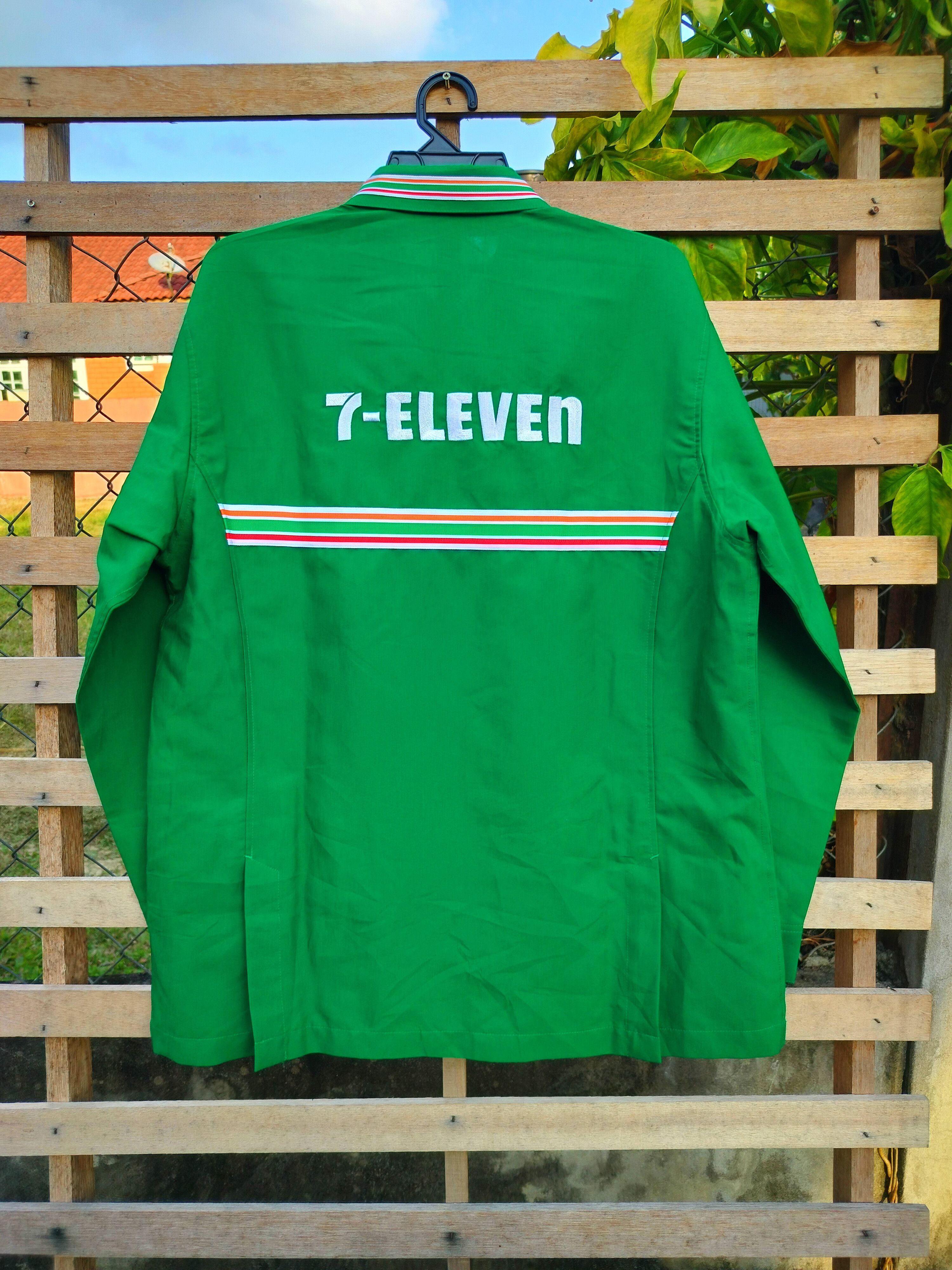 Japanese Brand 7 ELEVEn ZIPPER EMBROIDERY LOGO UNIFORM Size US L / EU 52-54 / 3 - 7 Thumbnail