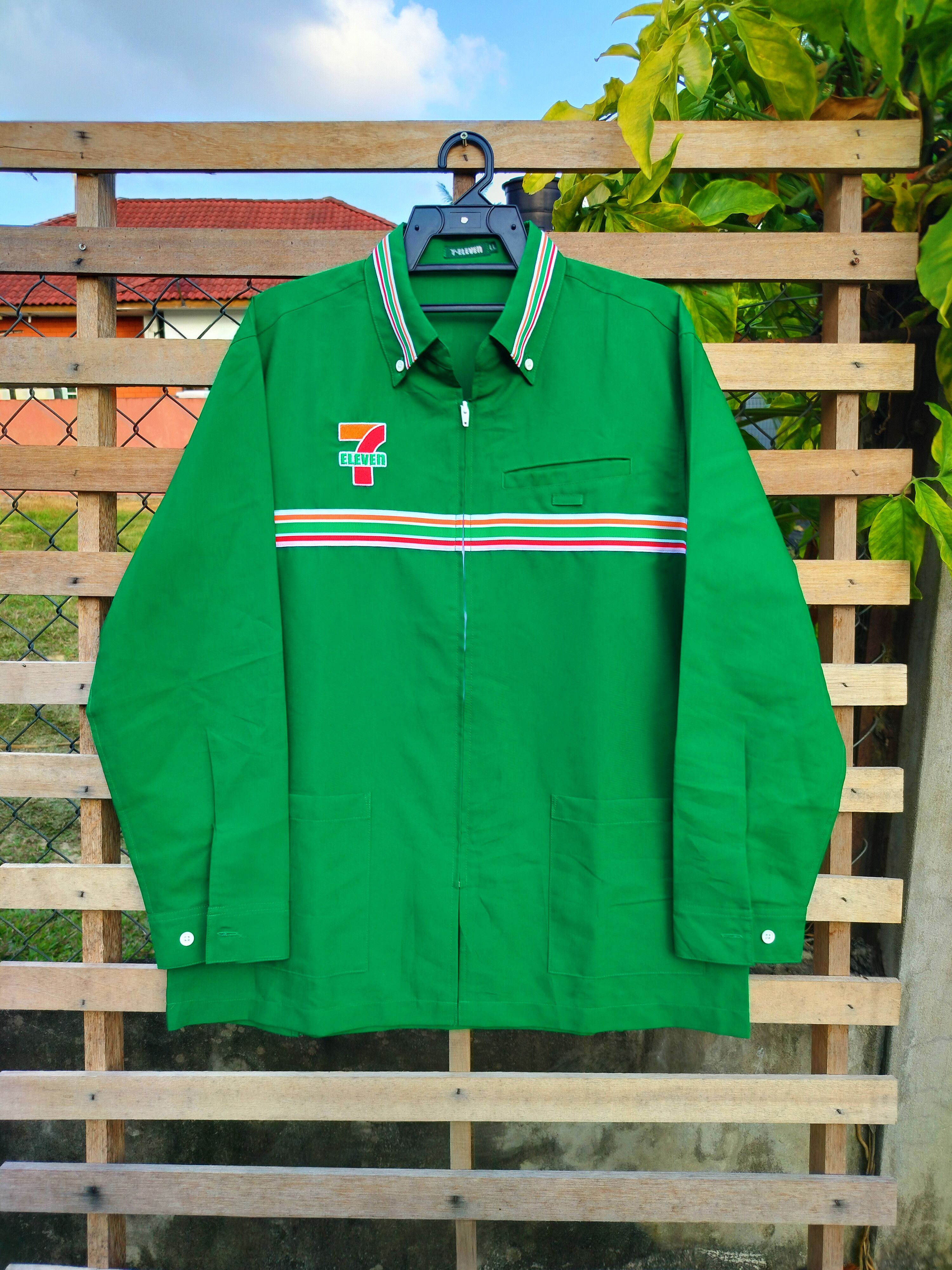 Japanese Brand 7 ELEVEn ZIPPER EMBROIDERY LOGO UNIFORM Size US L / EU 52-54 / 3 - 2 Thumbnail