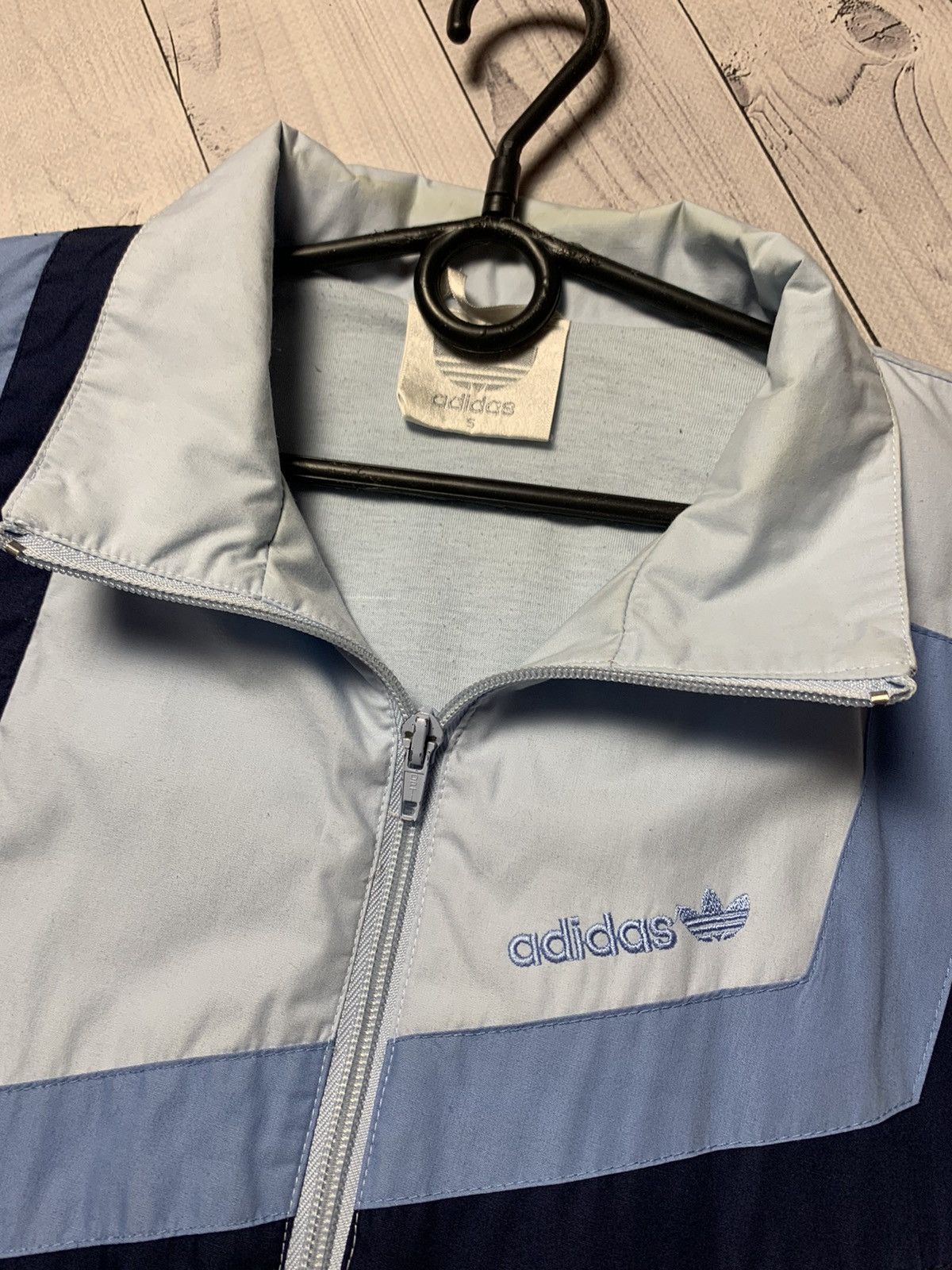 Vintage Vintage adidas originals track jacket size S Size US S / EU 44-46 / 1 - 4 Thumbnail