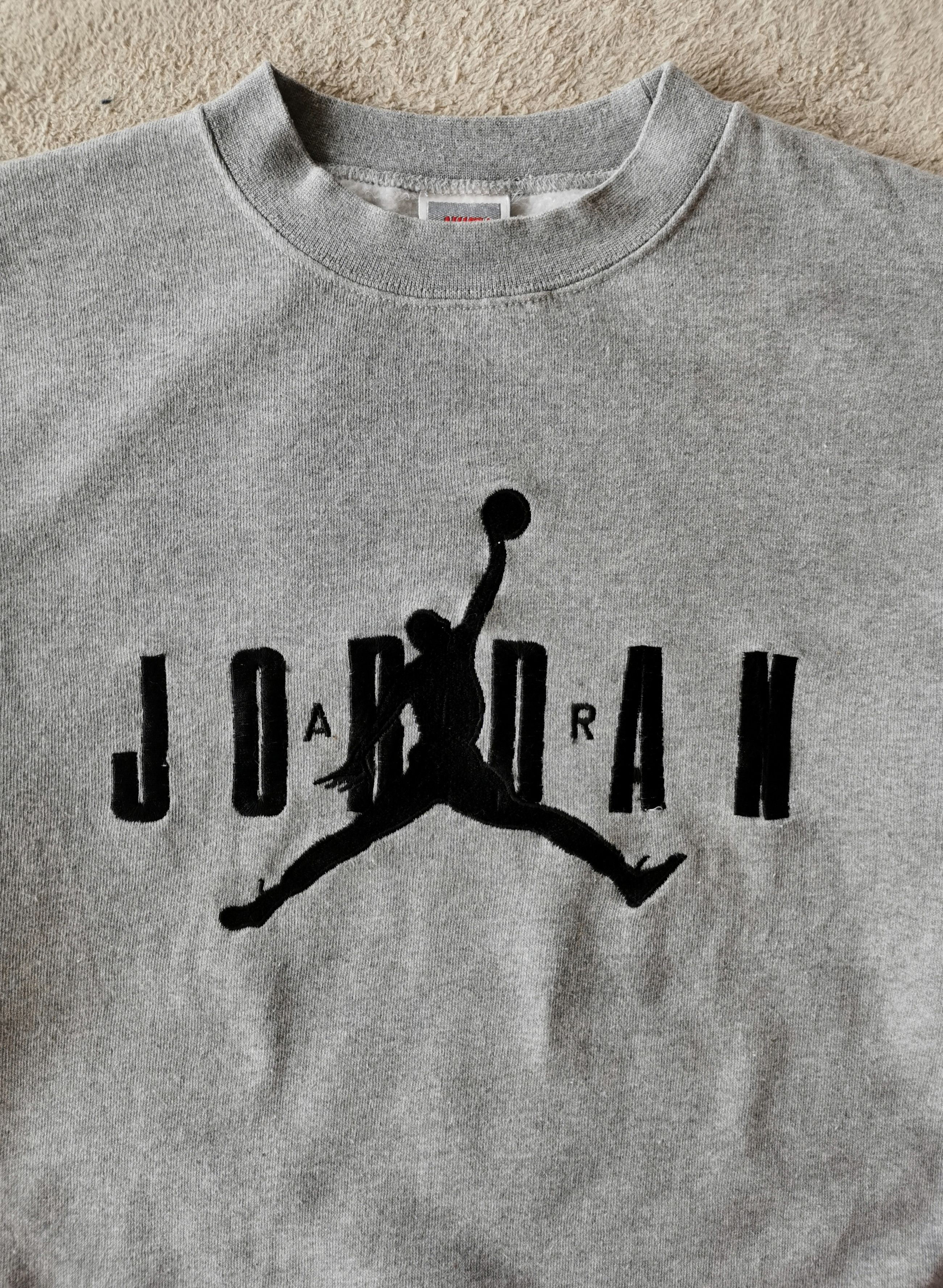 image of 90's Vintage Air Jordan Nike Sweatshirt in Grey, Men's (Size Medium)