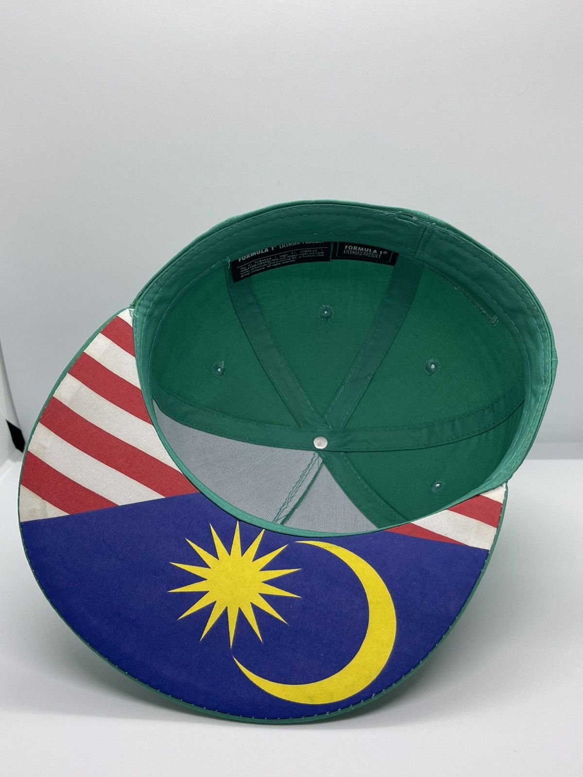 Formula 1 MALAYSIA PETRONAS GRAND PRIX F1 2015 Size ONE SIZE - 8 Thumbnail