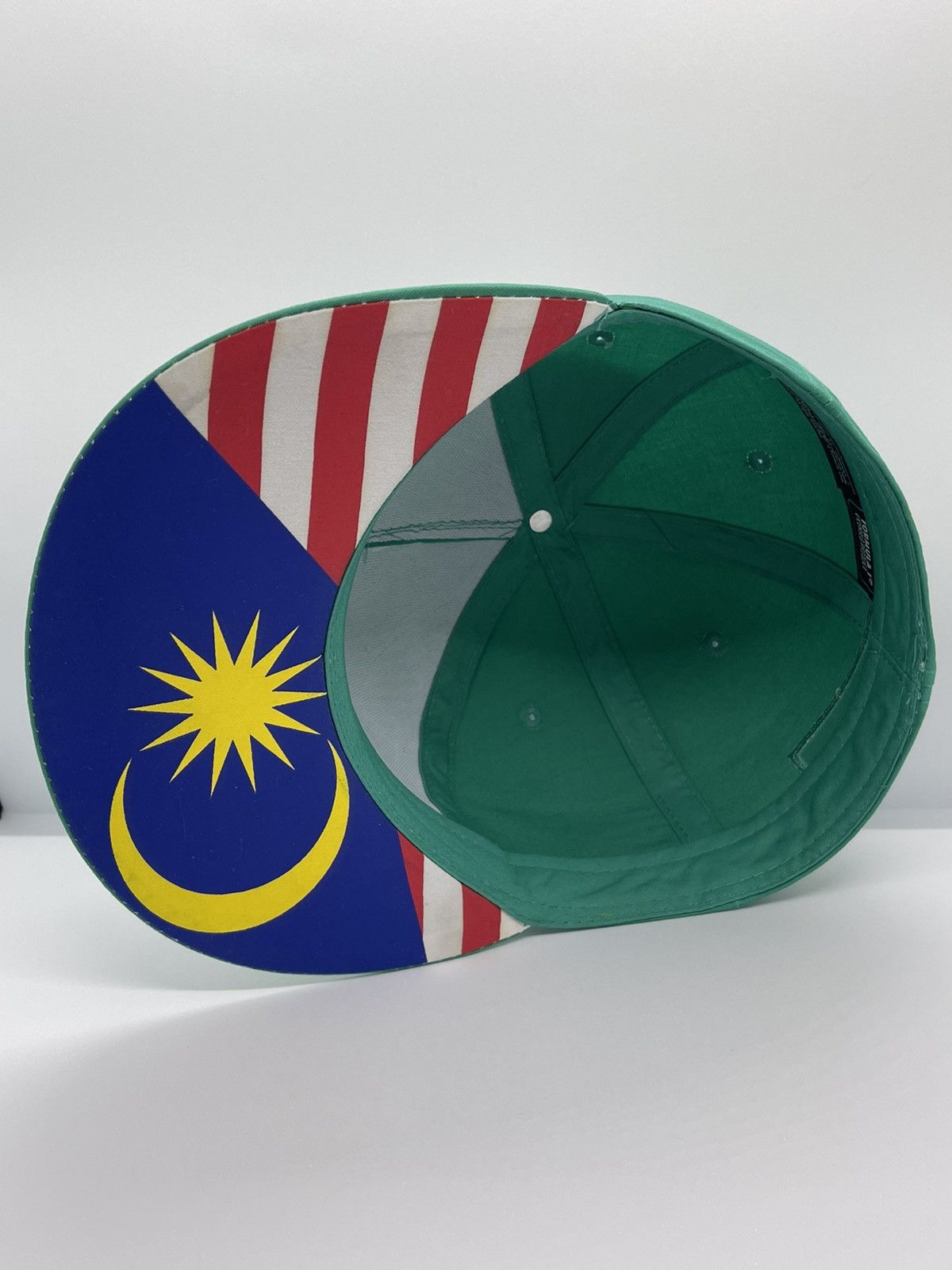 Formula 1 MALAYSIA PETRONAS GRAND PRIX F1 2015 Size ONE SIZE - 7 Thumbnail