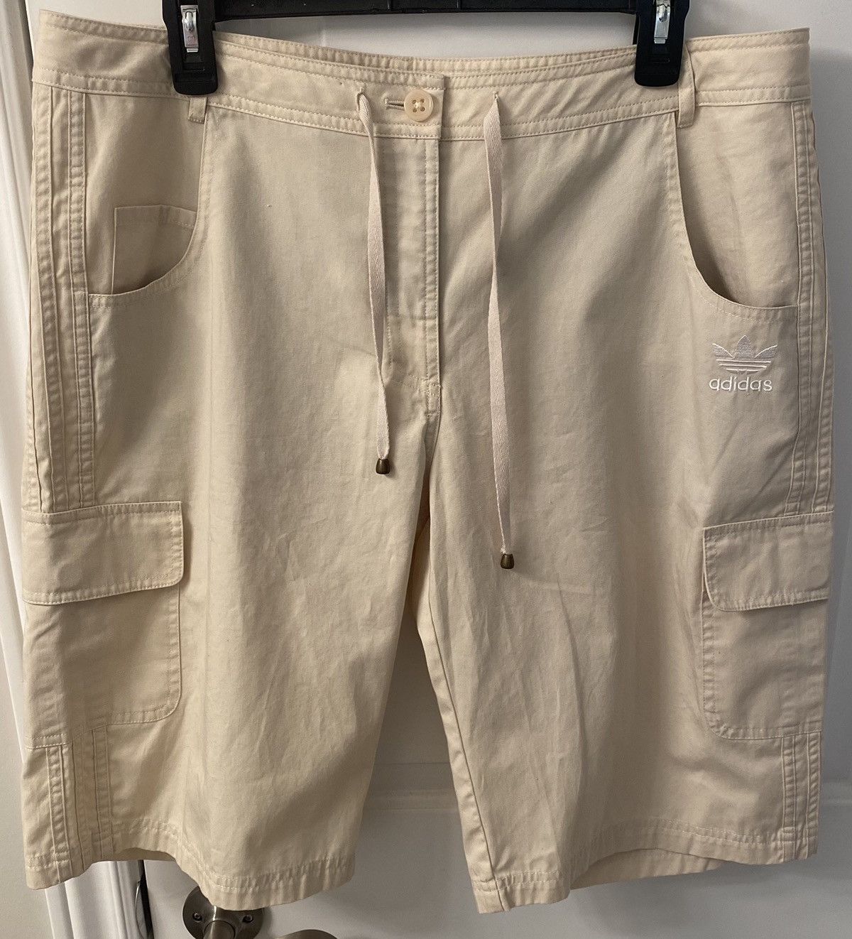 Other Adidas Originals Mens Light Tan Cargo Shorts 3 Stripes Size US 33 - 1 Thumbnail
