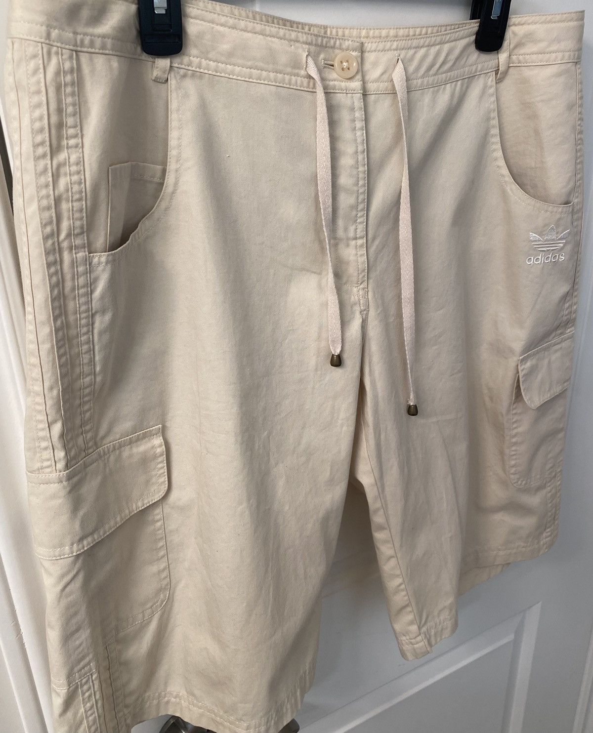 Other Adidas Originals Mens Light Tan Cargo Shorts 3 Stripes Size US 33 - 5 Thumbnail