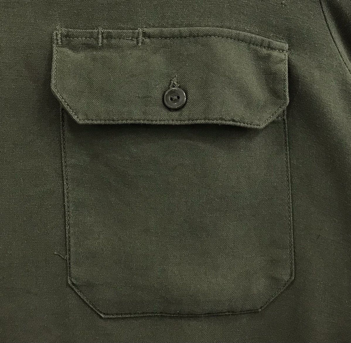 Vintage VINTAGE BECKER GMBH MILITARY DESIGN SHIRT BUTTON UP Size US L / EU 52-54 / 3 - 6 Thumbnail