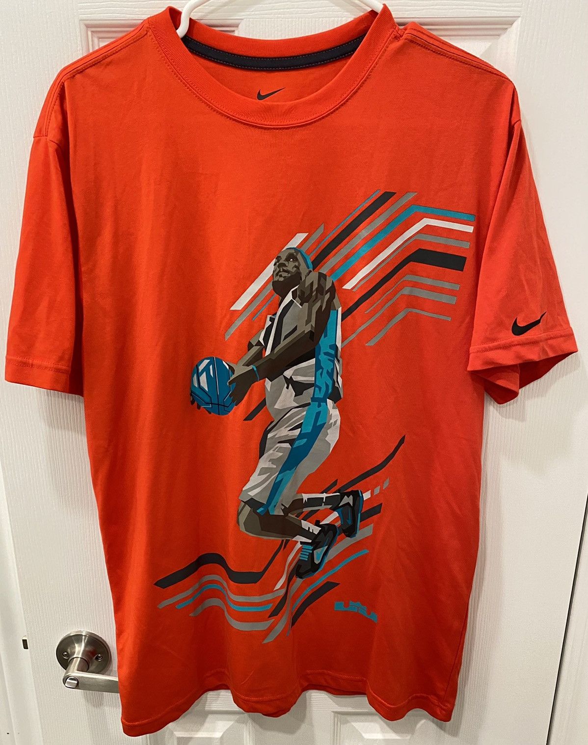 Nike Lebron James Nike Dri-Fit Mens Red T-Shirt - Size M Size US M / EU 48-50 / 2 - 1 Thumbnail