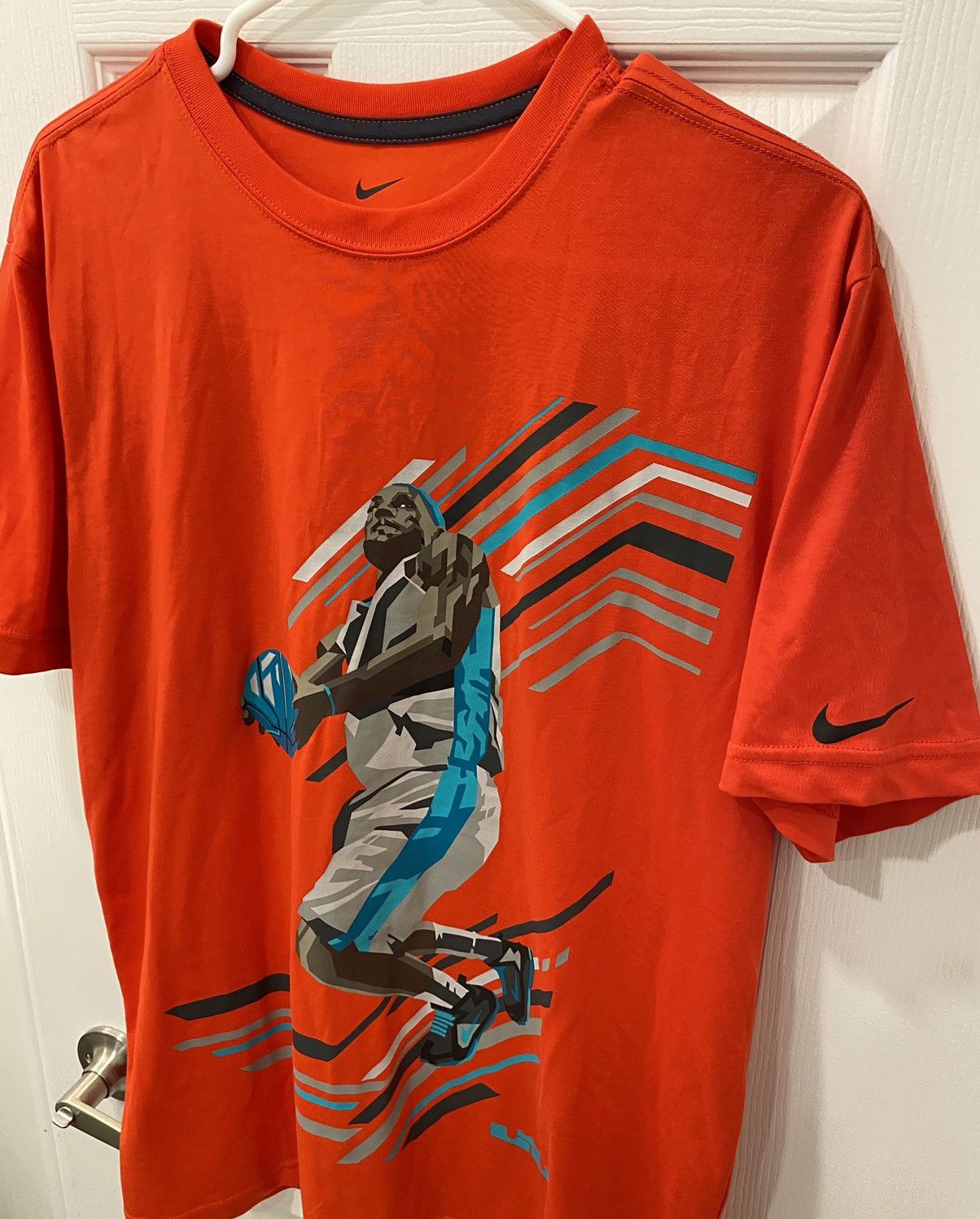 Nike Lebron James Nike Dri-Fit Mens Red T-Shirt - Size M Size US M / EU 48-50 / 2 - 2 Thumbnail