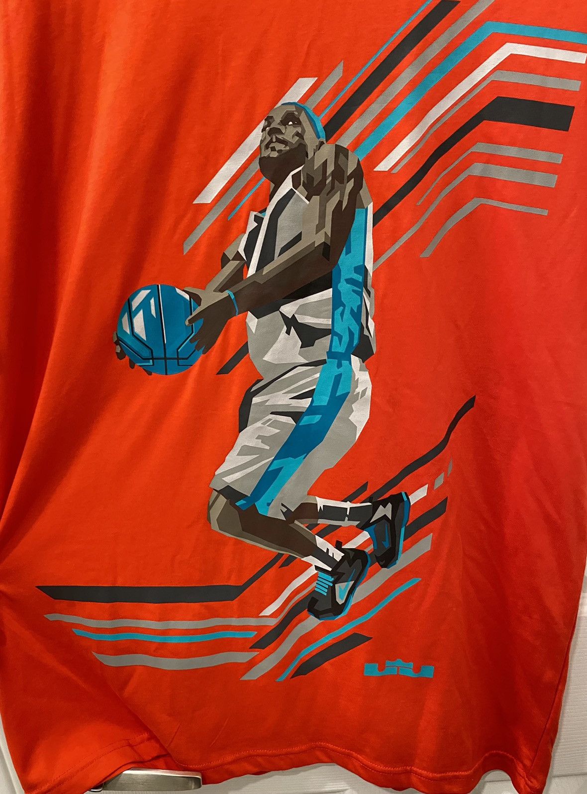 Nike Lebron James Nike Dri-Fit Mens Red T-Shirt - Size M Size US M / EU 48-50 / 2 - 3 Thumbnail