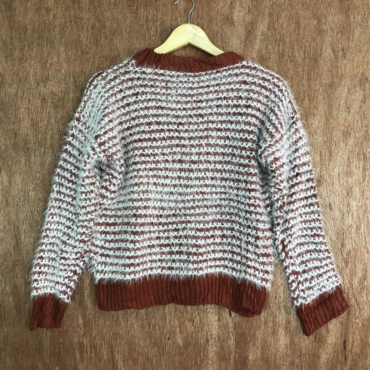DLL Lips White Brown fur Mohair Shag Shaggy knitwear #c322
