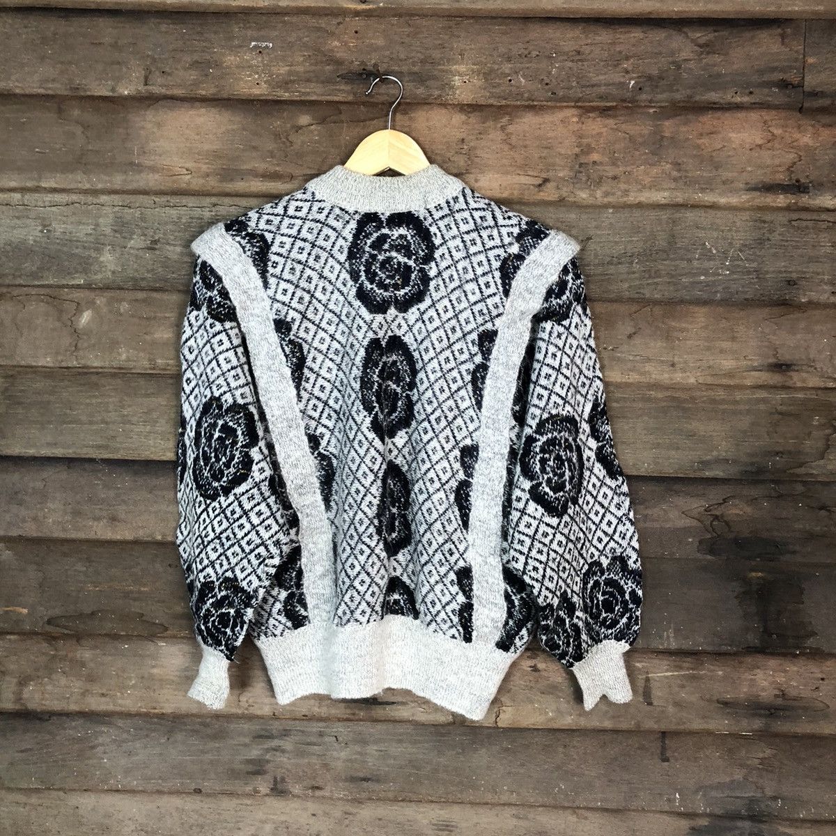 Japanese Brand × Vintage Japan art mohair Patterned Cardigans cablebknitwear#6828 Size US S / EU 44-46 / 1 - 9 Thumbnail