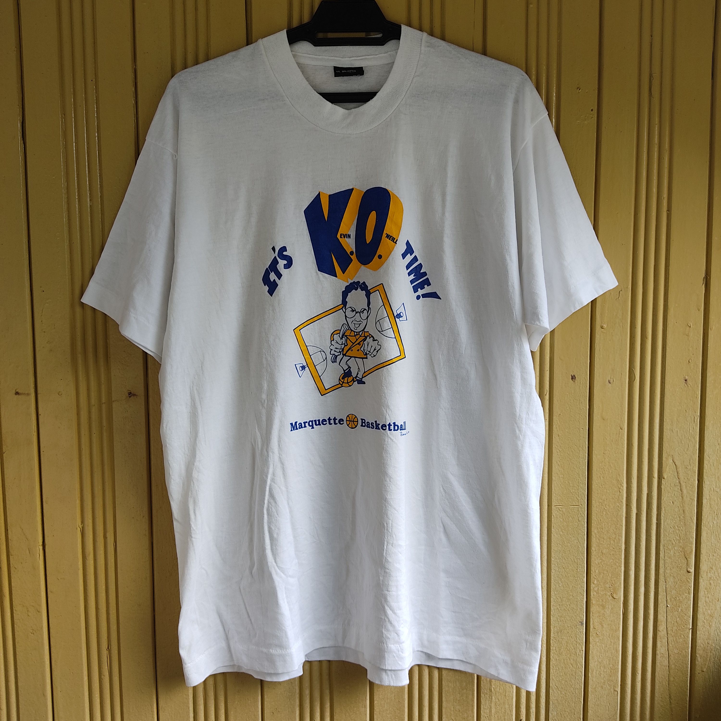 Vintage Vintage Coach Kevin O'Neill Marquette Basketball © 1990 Size US XL / EU 56 / 4 - 1 Thumbnail