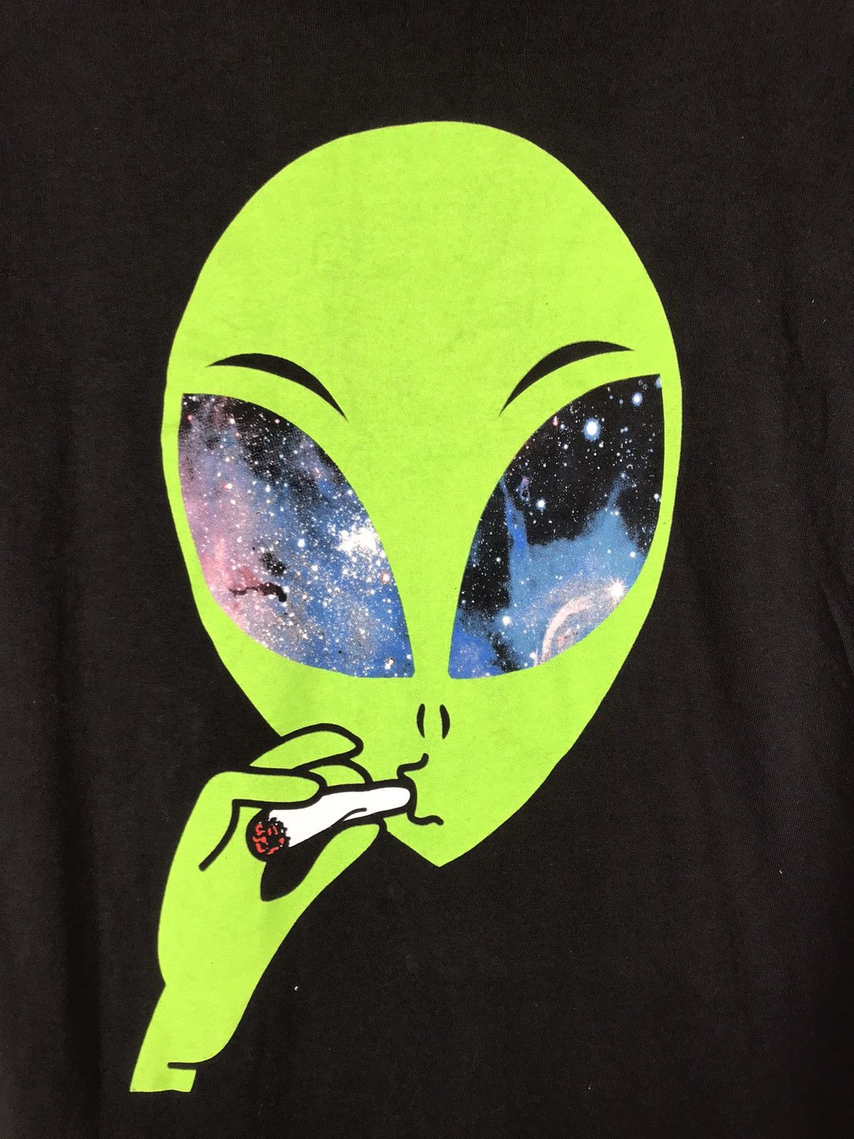 Alien Workshop DL Smoking Alien big print parody tee T-Shirt #2243 Size US M / EU 48-50 / 2 - 7 Thumbnail