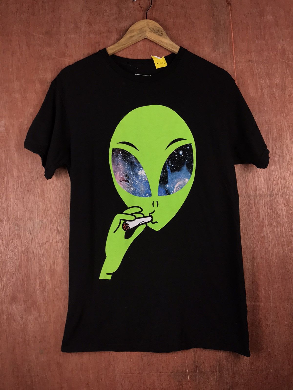 Alien Workshop DL Smoking Alien big print parody tee T-Shirt #2243 Size US M / EU 48-50 / 2 - 1 Thumbnail