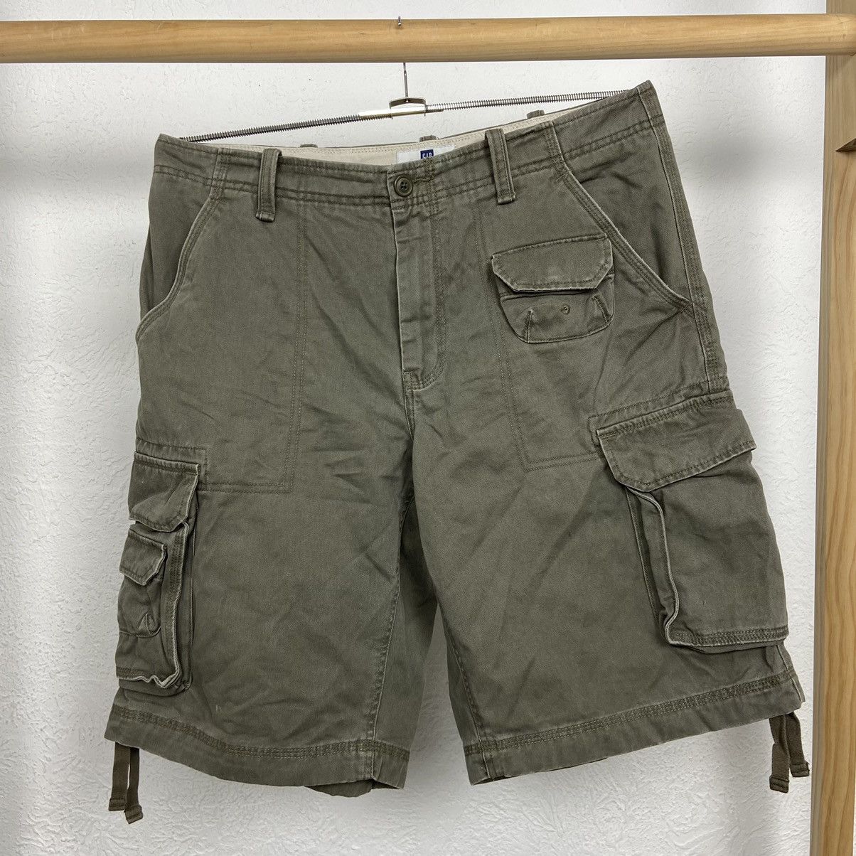 GAP RAP MULTIPOCKETS FADED SHORTS