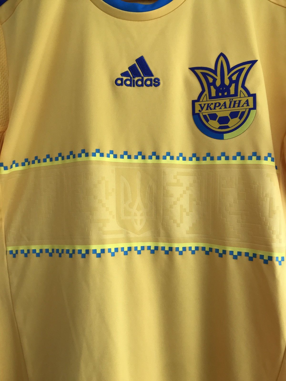 Adidas Ukraine 2011-2014 Home Soccer Jersey Football Kit Shirt Size US S / EU 44-46 / 1 - 4 Thumbnail