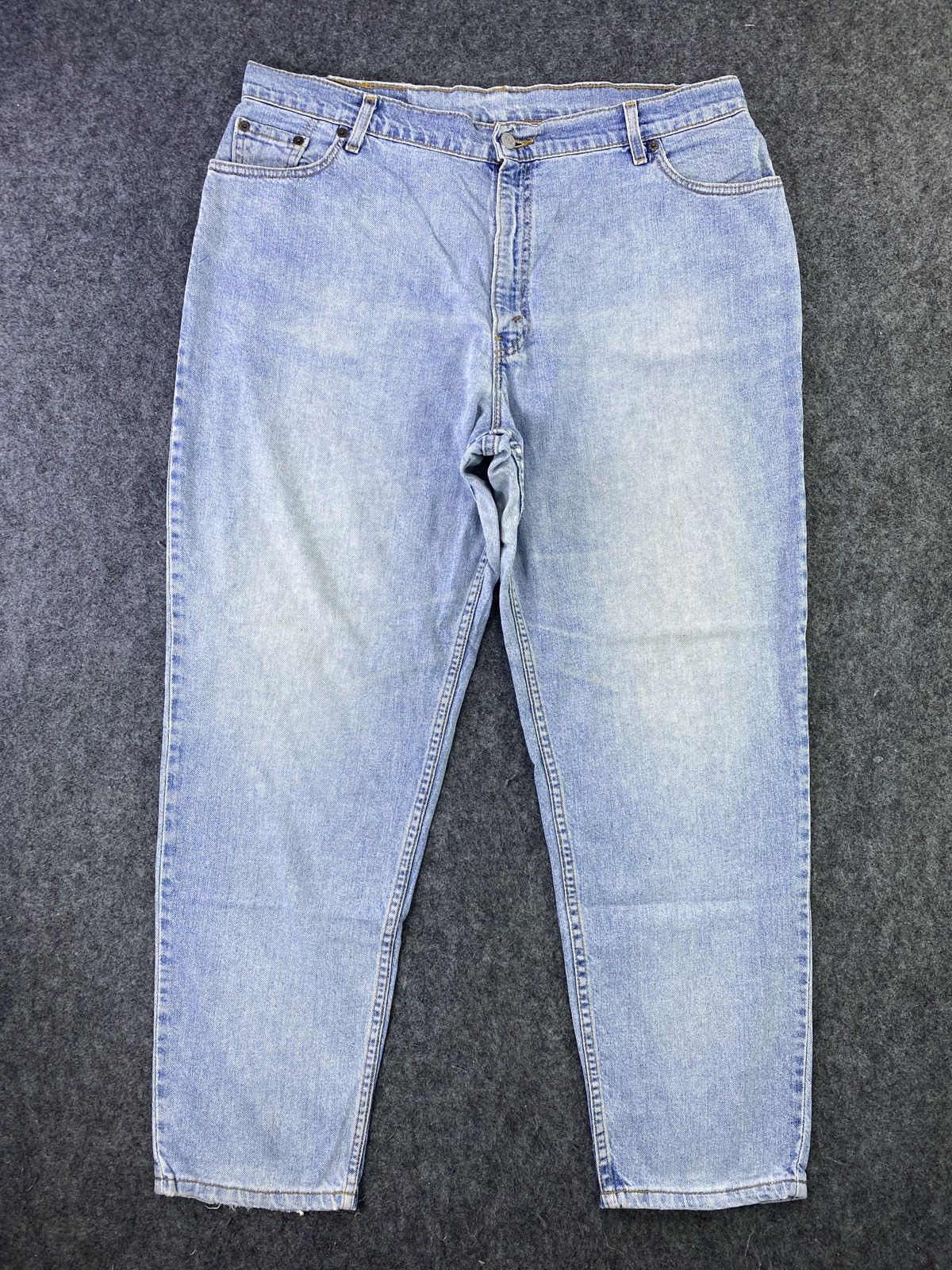 Levi's Vintage Levi's 550 Jeans Blue Wash - J732 Size US 40 / EU 56 - 1 Thumbnail