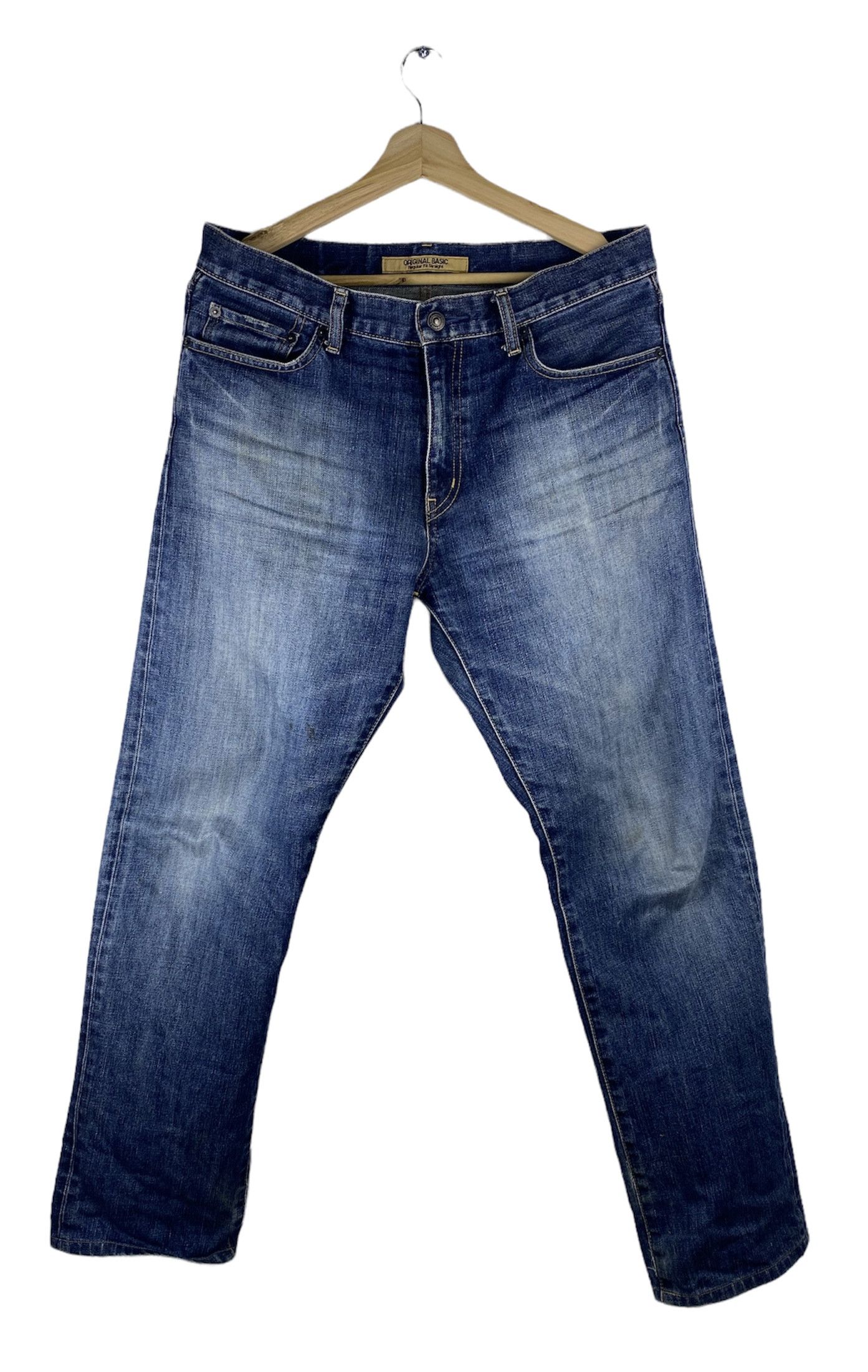 Uniqlo GONE 🔥 Vintage Uniqlo Regular Fit Straight Denim Jeans Size US 32 / EU 48 - 1 Thumbnail