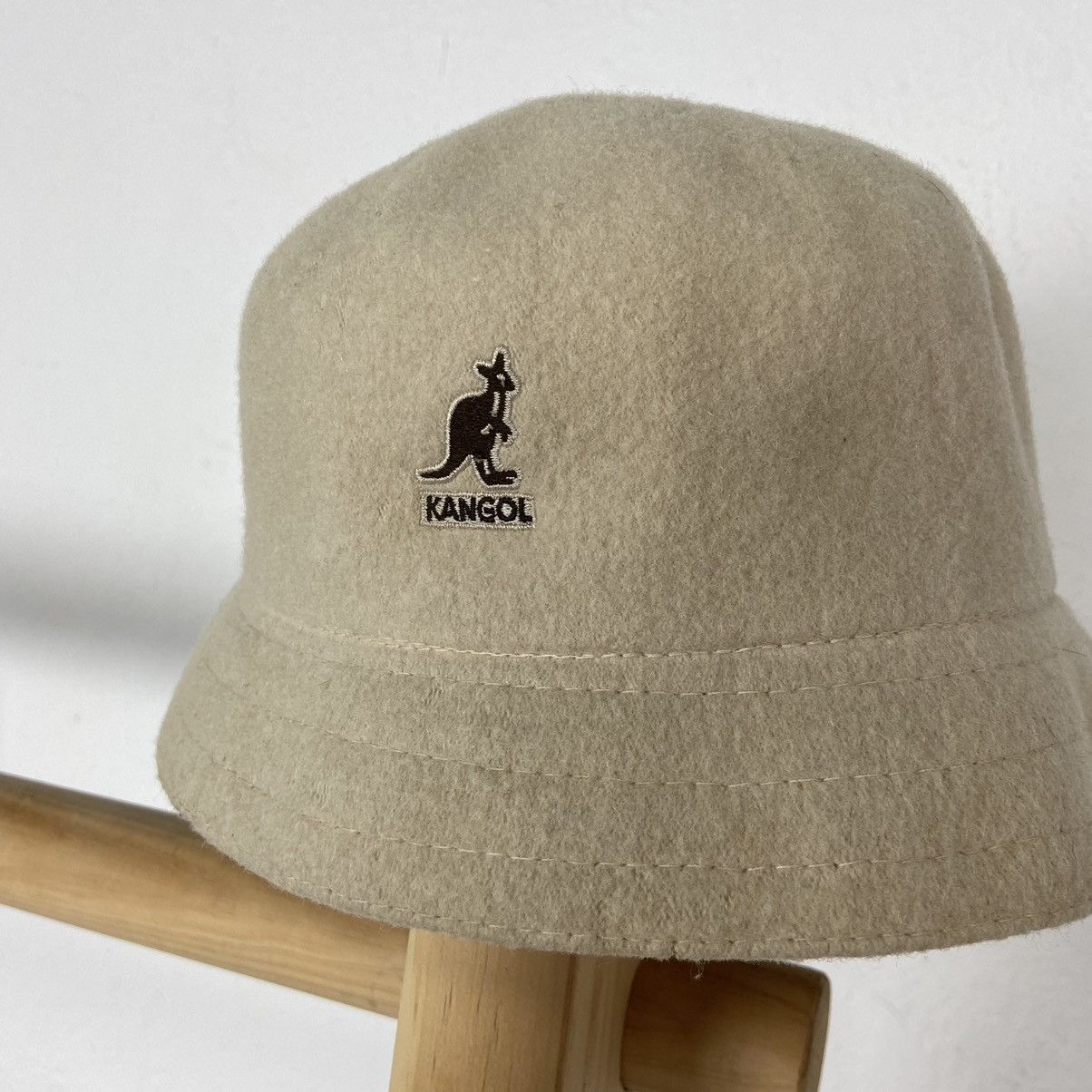 Kangol 1990s KANGOL VINTAGE CREAM WOOL PANAMA BUCKLE HAT - № 4096 Size ONE SIZE - 2 Thumbnail