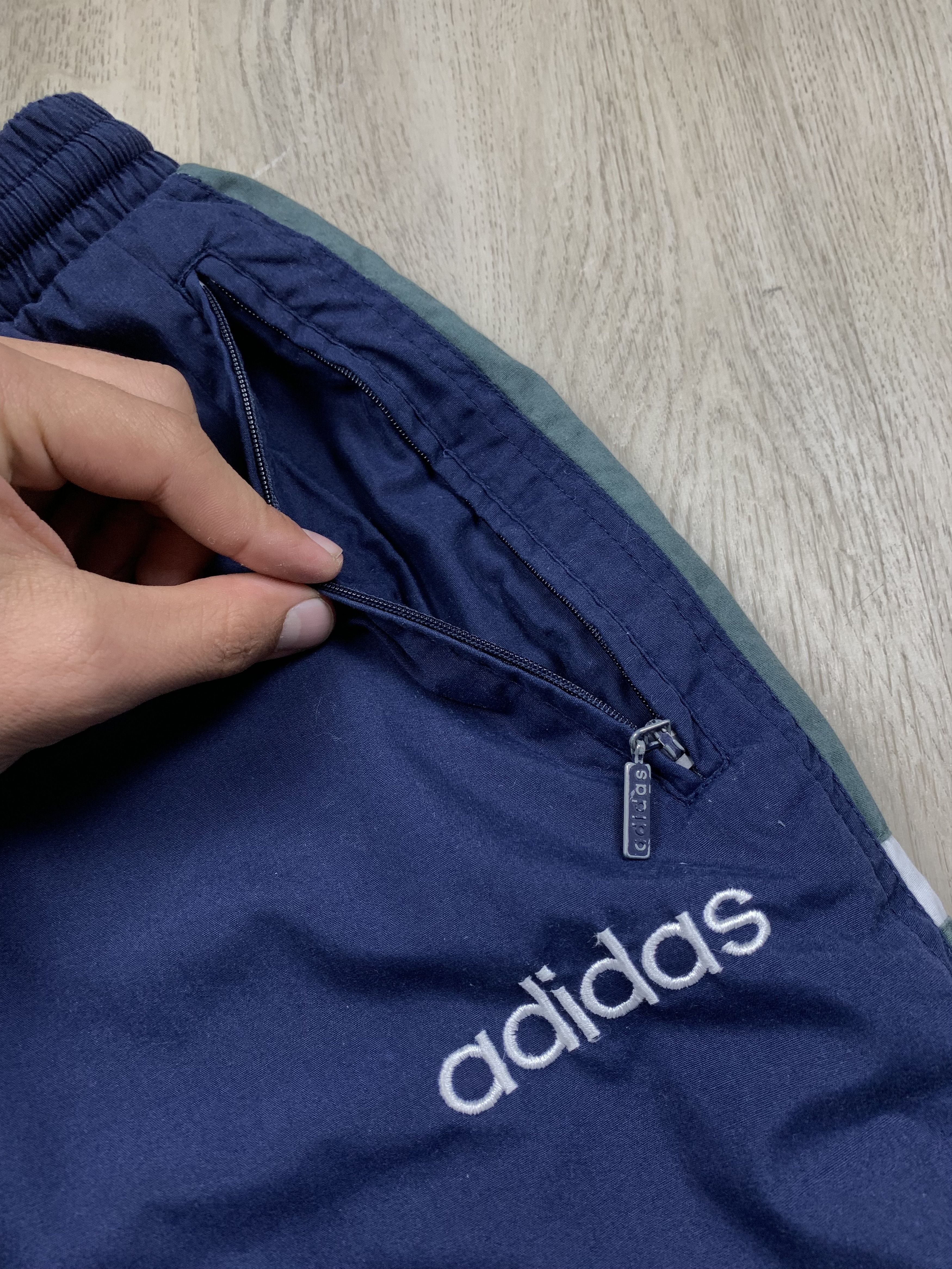 Adidas × Vintage Adidas Vintage Mens Baggy Nylon Track Pants Size US 34 / EU 50 - 4 Thumbnail