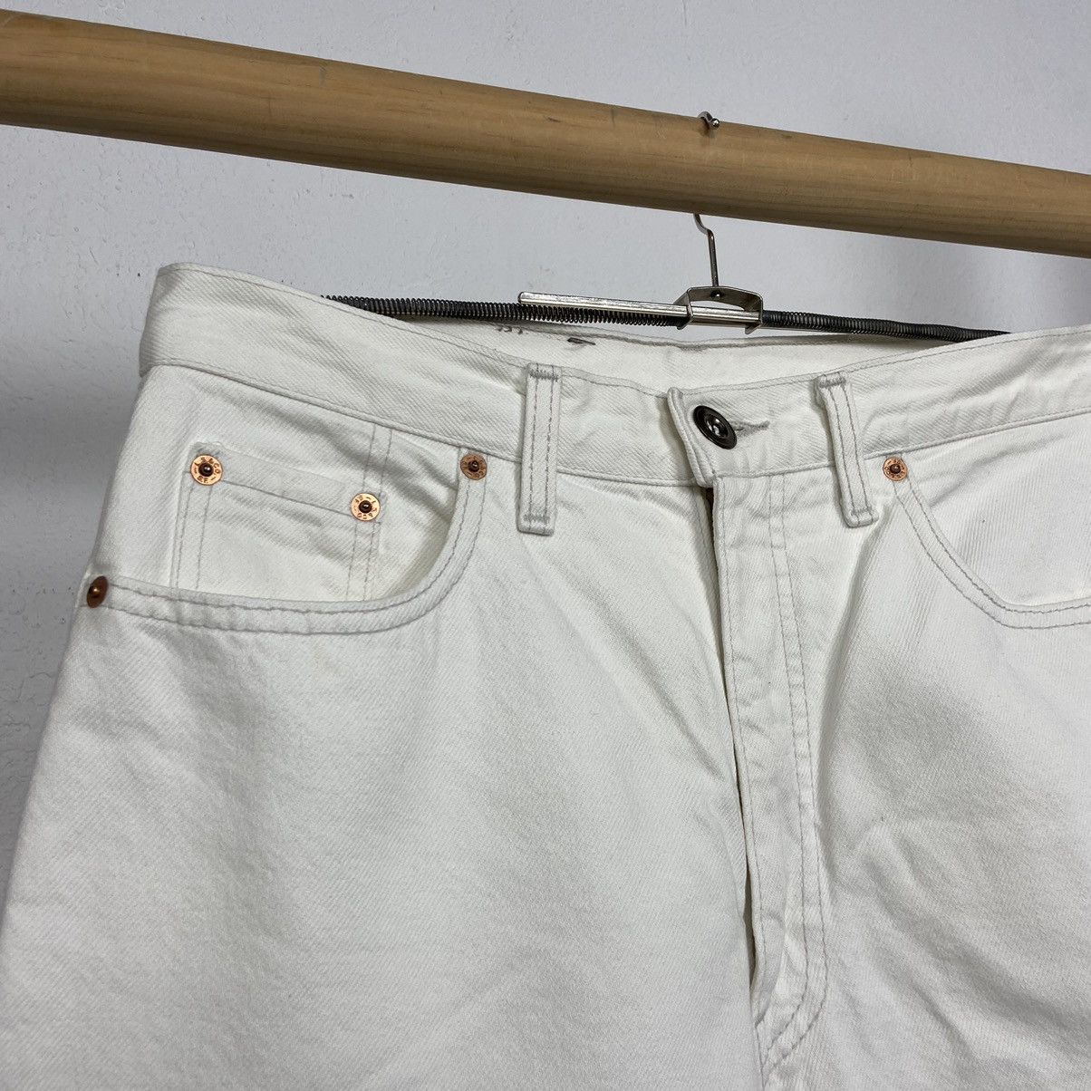 Levi's Vintage Clothing LEVI'S ORANGE TAB RARE VINTAGE WHITE JEANS PANTS - 3205 Size US 32 / EU 48 - 6 Thumbnail