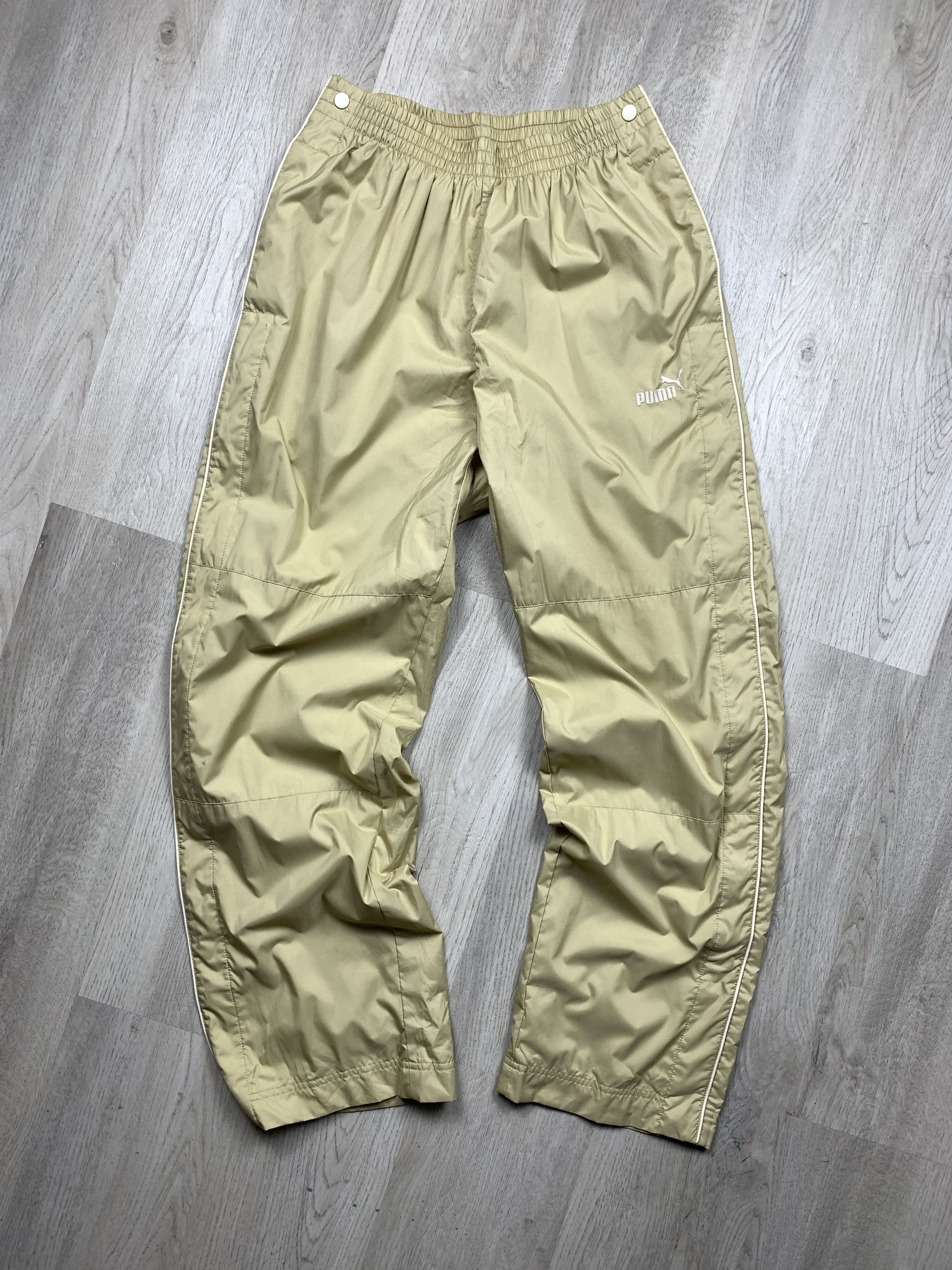 Puma × Vintage Vintage Puma Mens Nylon Pants Y2K Size US 32 / EU 48 - 1 Thumbnail