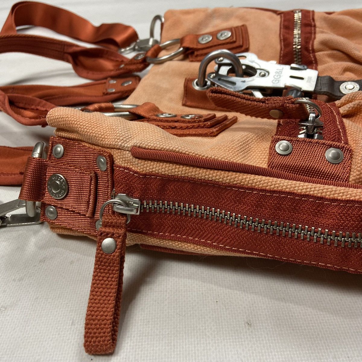 Japanese Brand NOUVELLE GARDINE GG&L TRANSFORMER MULTIPOCKET CROSS BODY BAG Size ONE SIZE - 16 Thumbnail