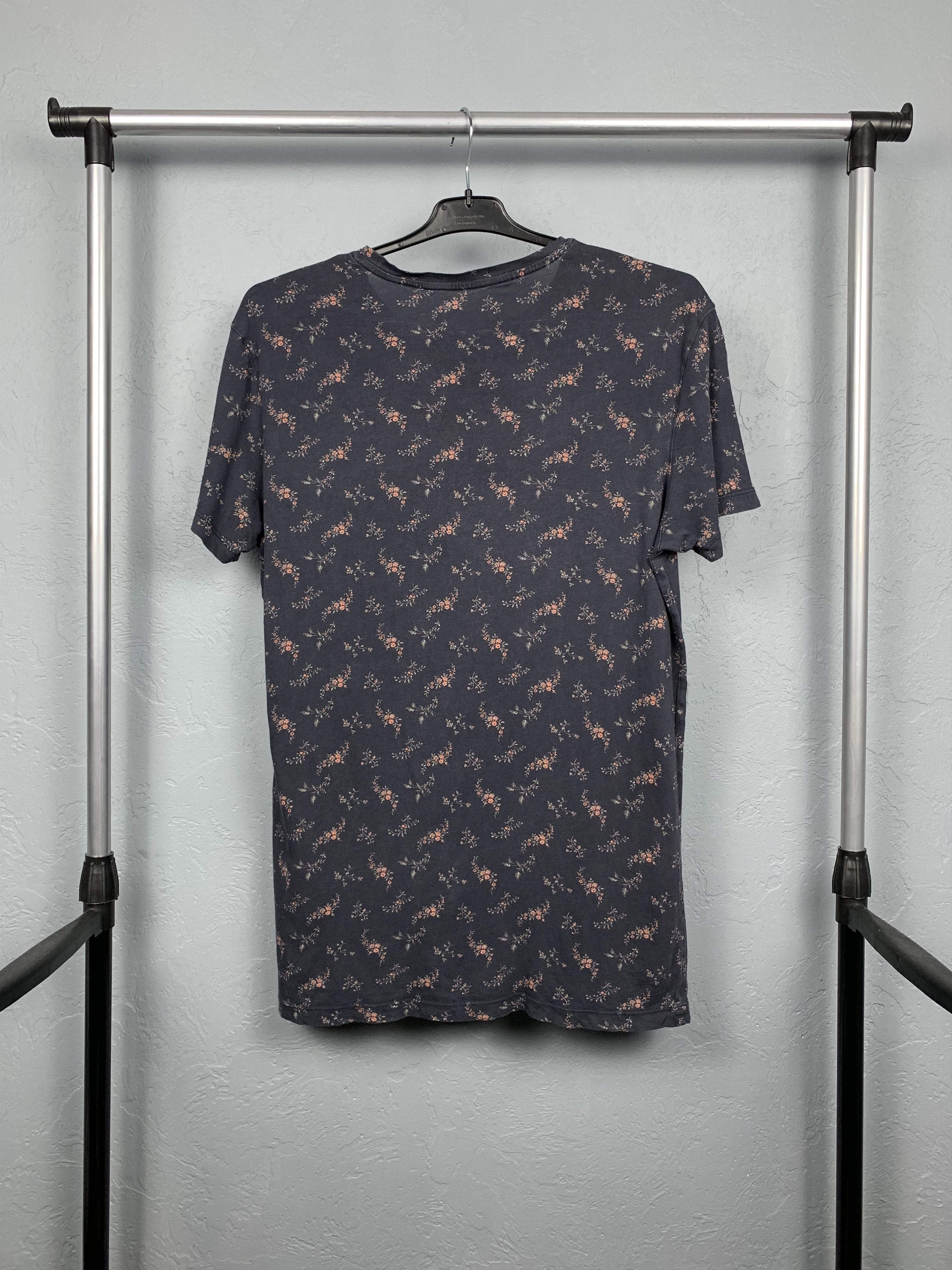 Allsaints AllSaints Mens T-Shirt Size US S / EU 44-46 / 1 - 4 Thumbnail