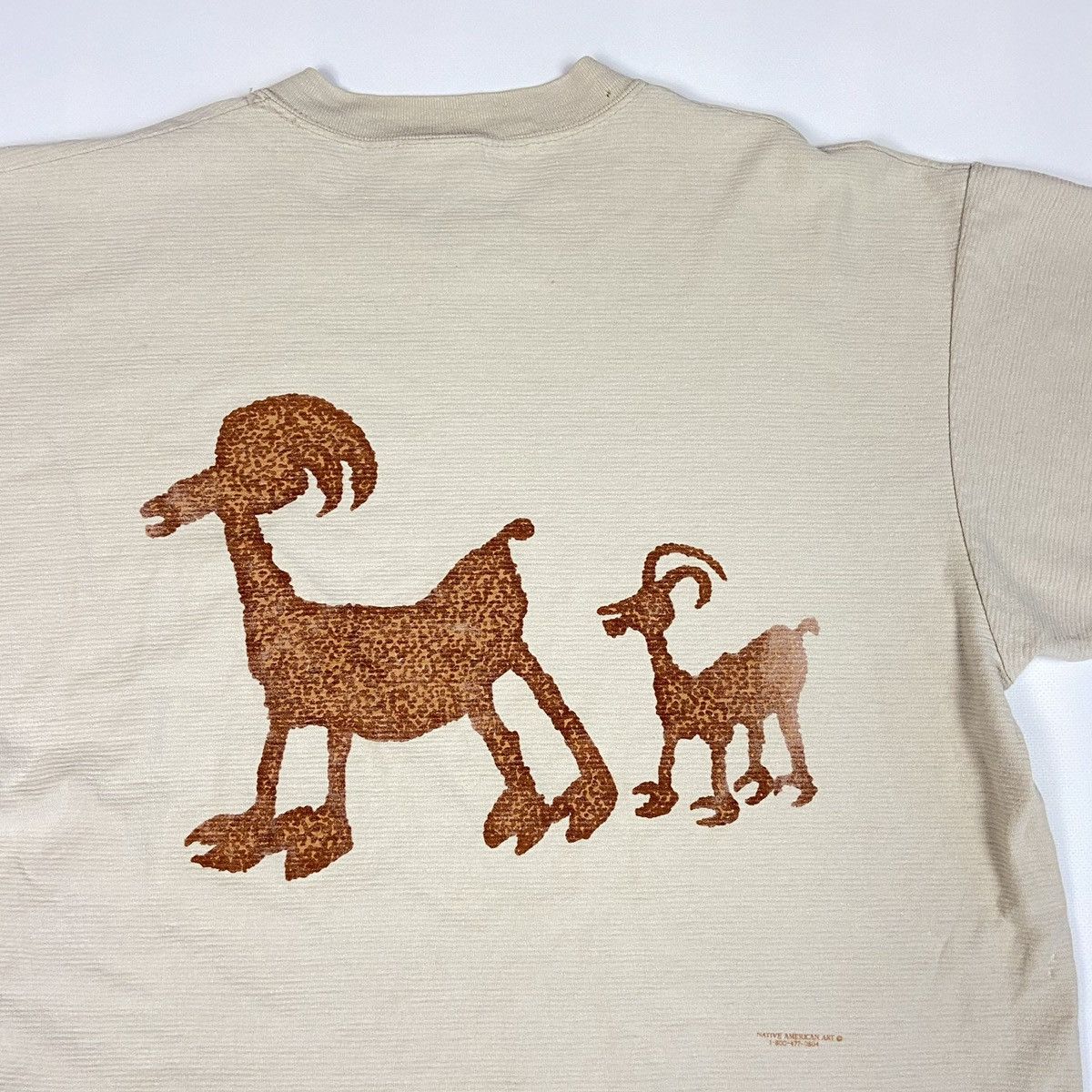 Vintage 1990s HANDCRAFTED VINTAGE NATIVE AMERICAN ART TEE - № 379 Size US XL / EU 56 / 4 - 3 Thumbnail