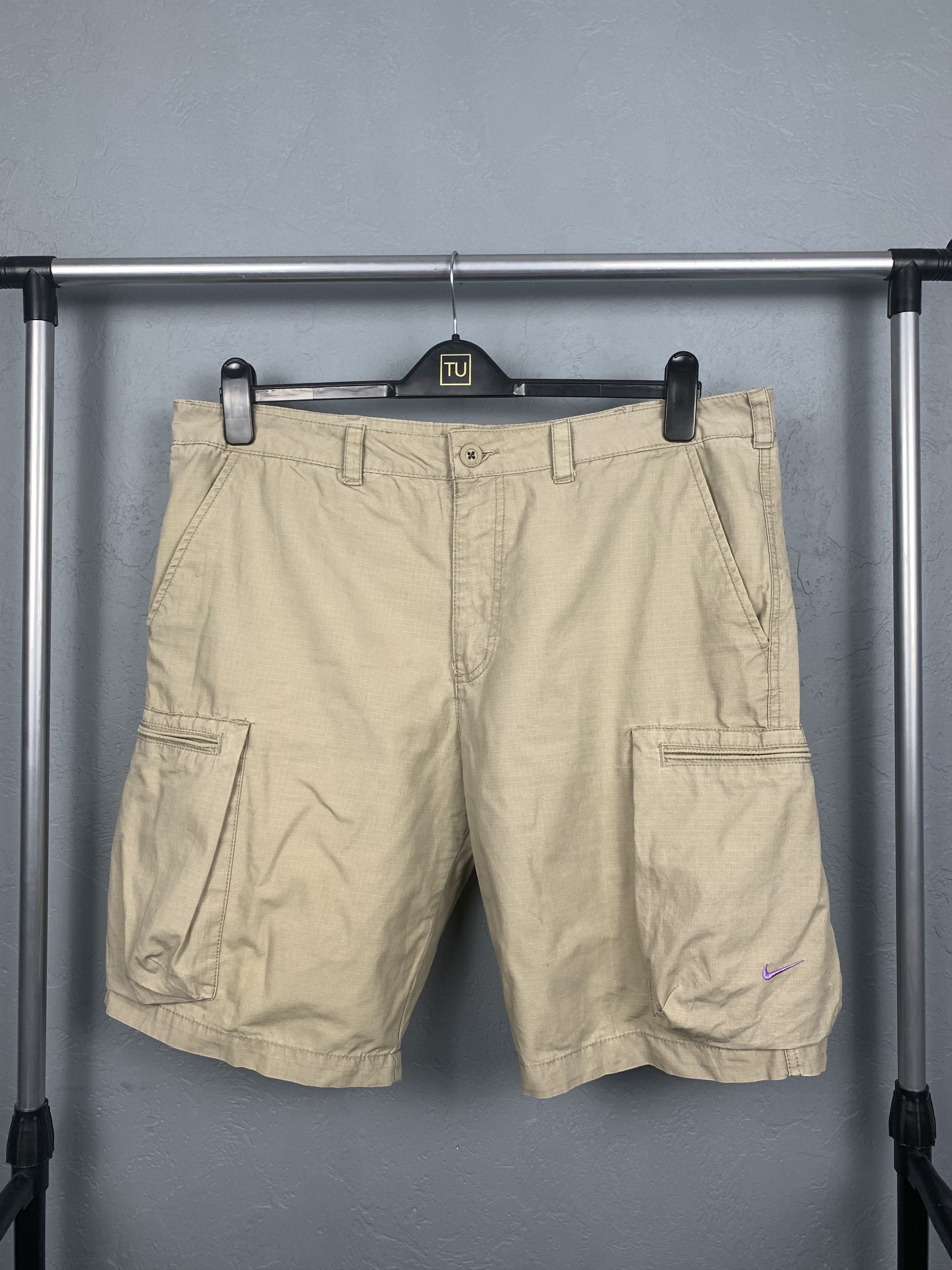 Nike × Vintage Vintage Nike Mens Cargo Shorts Y2K Size US 36 / EU 52 - 1 Thumbnail