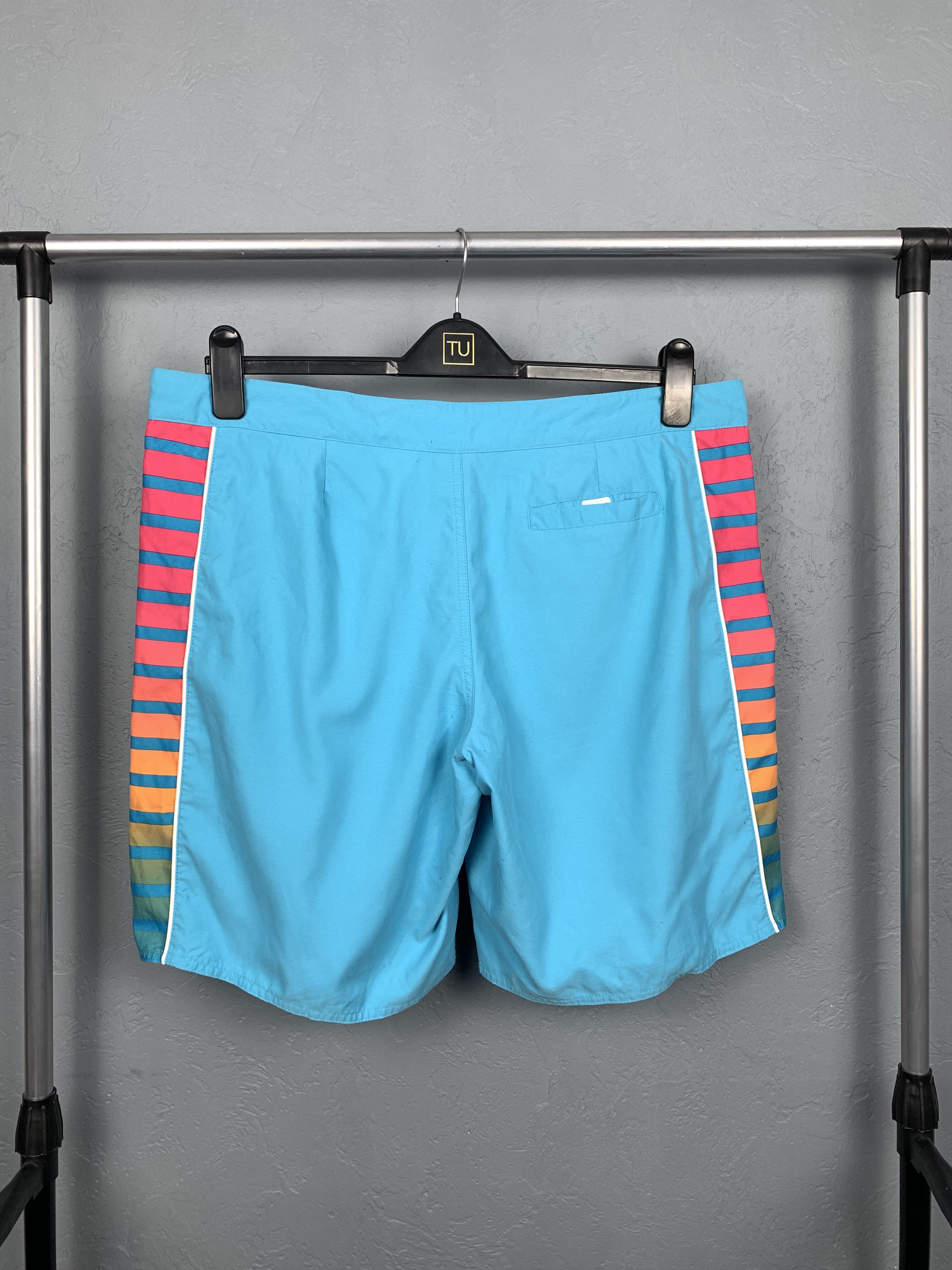 Nike × Vintage Vintage Nike Mens Shorts Y2K Size US 36 / EU 52 - 3 Thumbnail