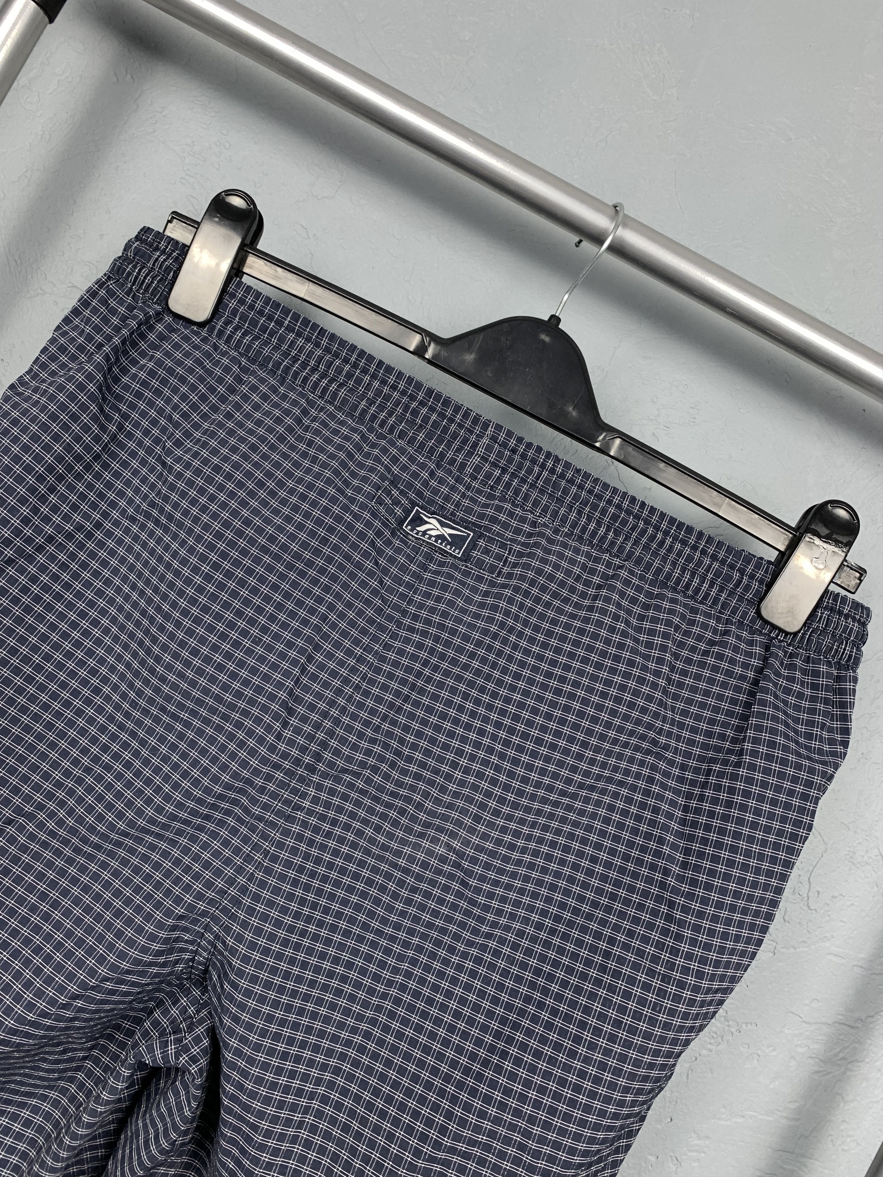 Reebok × Vintage Vintage Reebok Mens Nylon Shorts Y2K Size US 30 / EU 46 - 5 Thumbnail