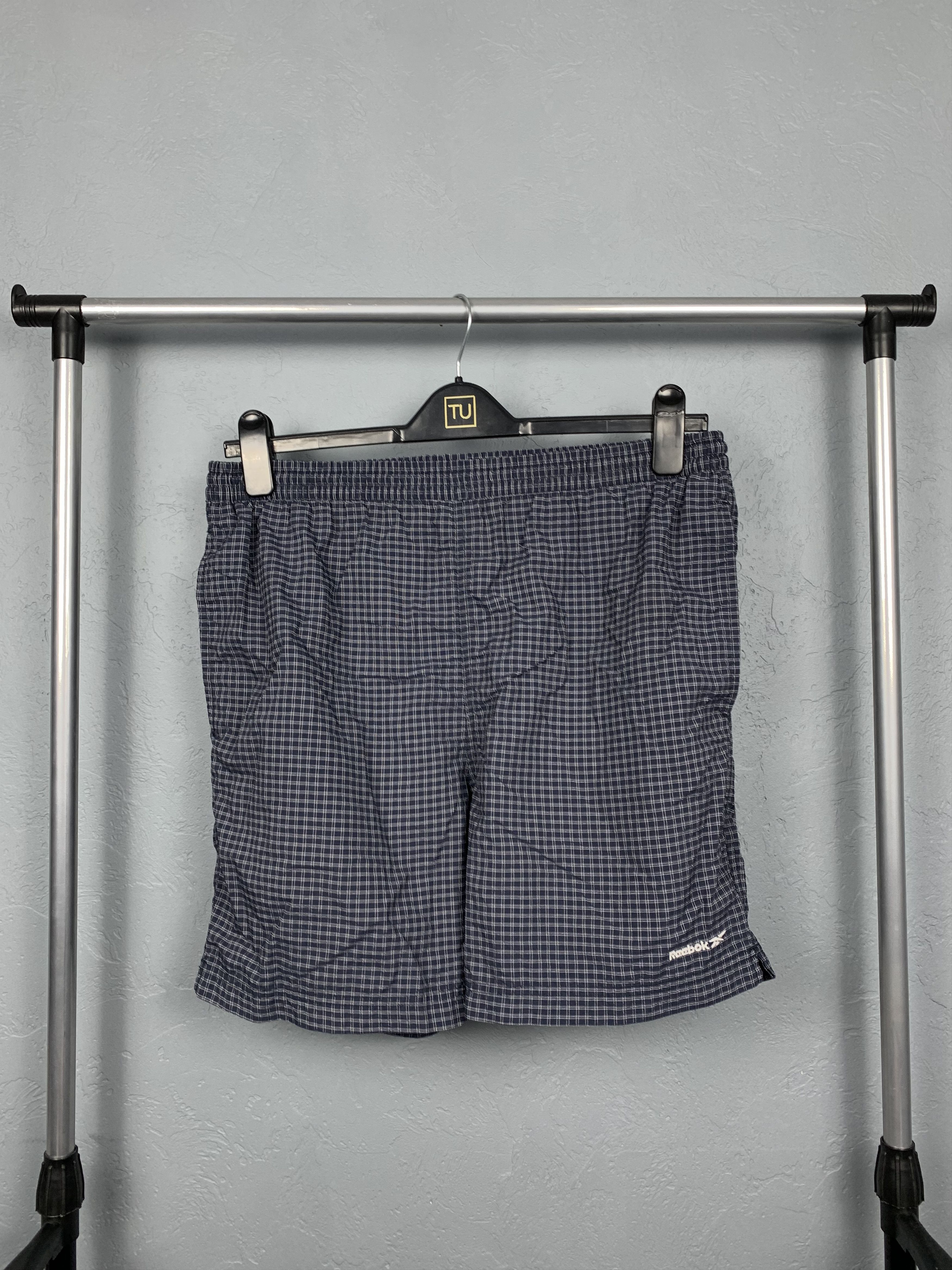 Reebok × Vintage Vintage Reebok Mens Nylon Shorts Y2K Size US 30 / EU 46 - 1 Thumbnail