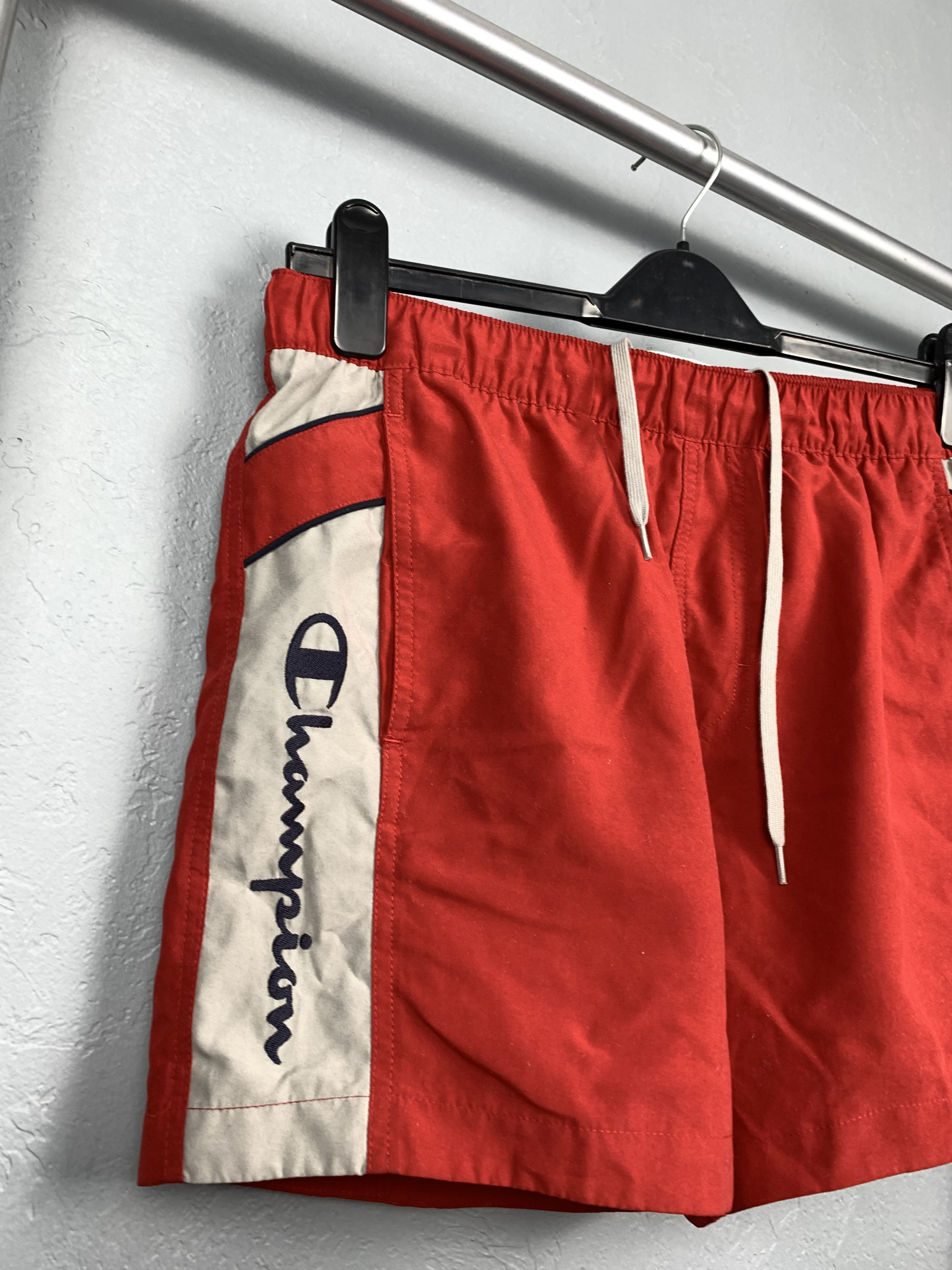 Champion Champion Vintage Mens Big Logo Shorts Size US 34 / EU 50 - 3 Thumbnail