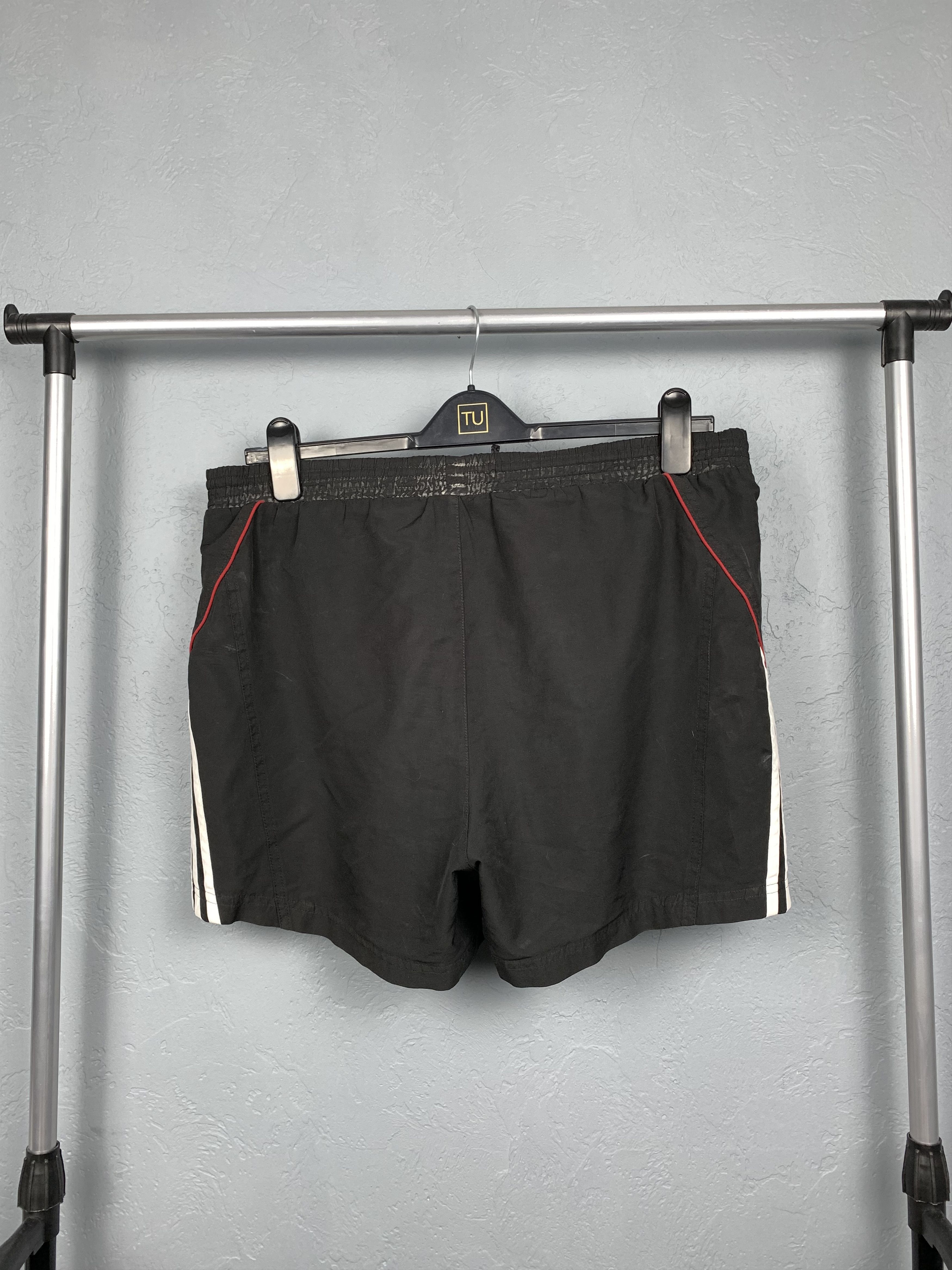 Adidas Adidas 90s Vintage Mens Nylon Shorts Size US 34 / EU 50 - 5 Thumbnail