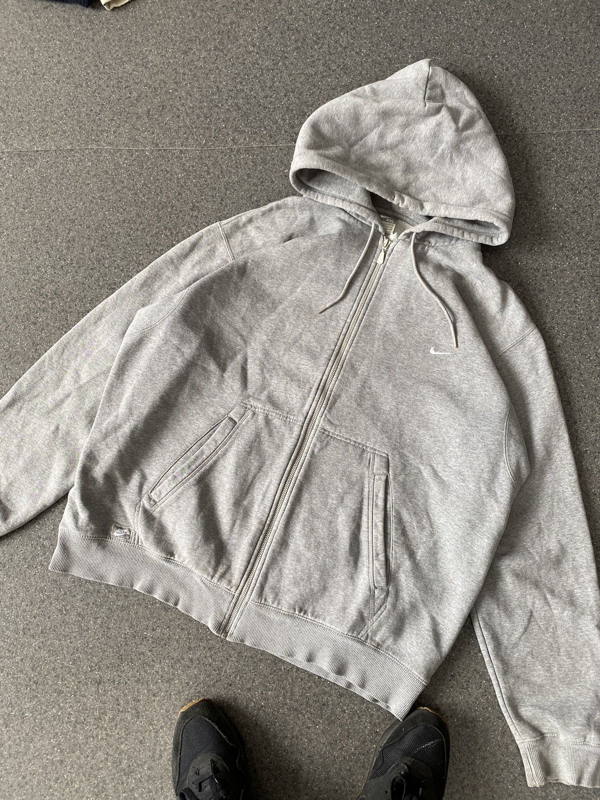 Japanese Brand × Nike × Vintage Y2K Nike Zip Hoodie XXL Size US XXL / EU 58 / 5 - 2 Thumbnail