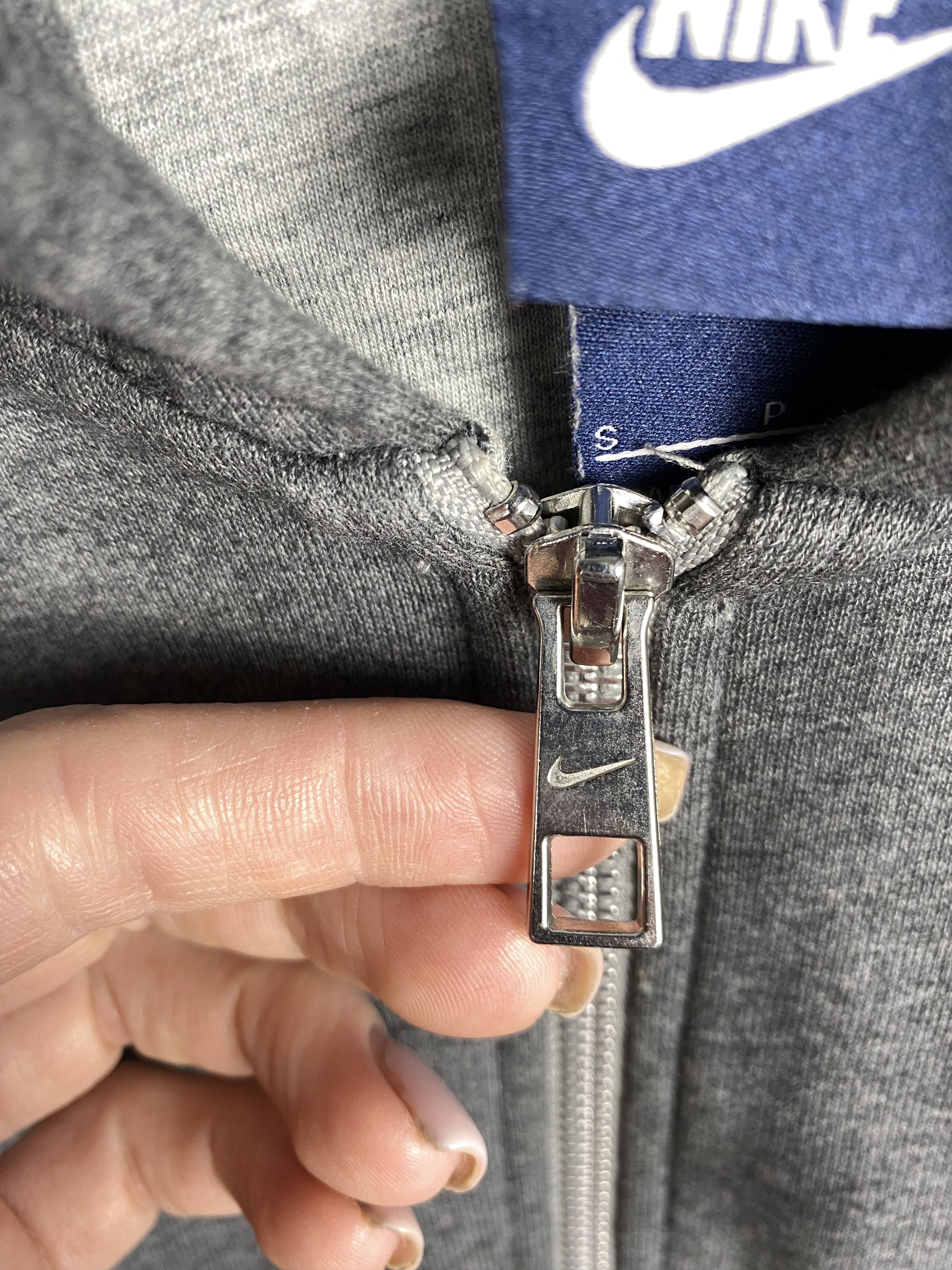 Nike × Vintage Nike Vintage Mens Zip Hoodie Y2K Swoosh Size US S / EU 44-46 / 1 - 5 Thumbnail