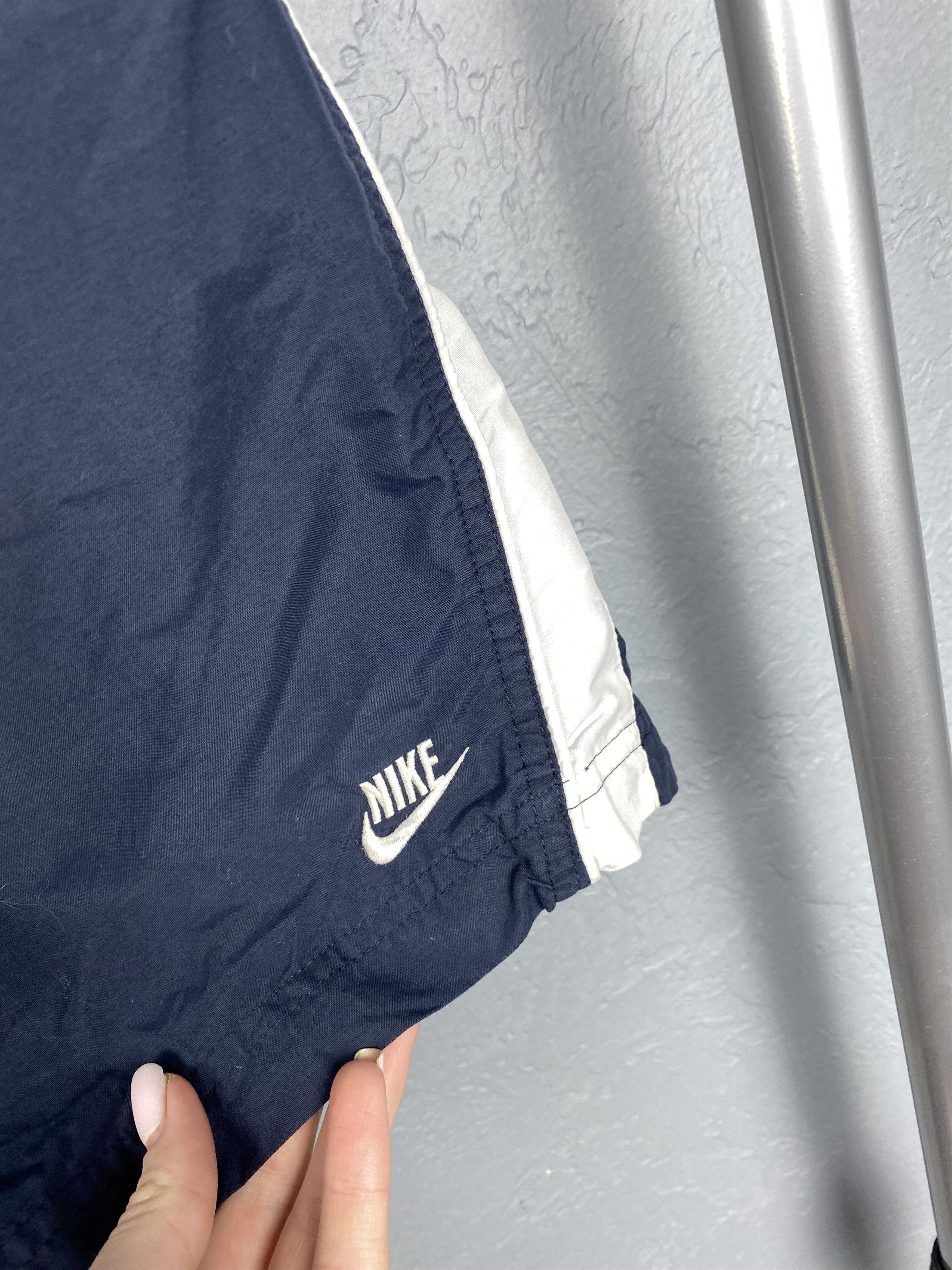 Nike × Vintage Nike Vintage Mens Nylon Shorts Y2K Swoosh Size US 34 / EU 50 - 6 Thumbnail