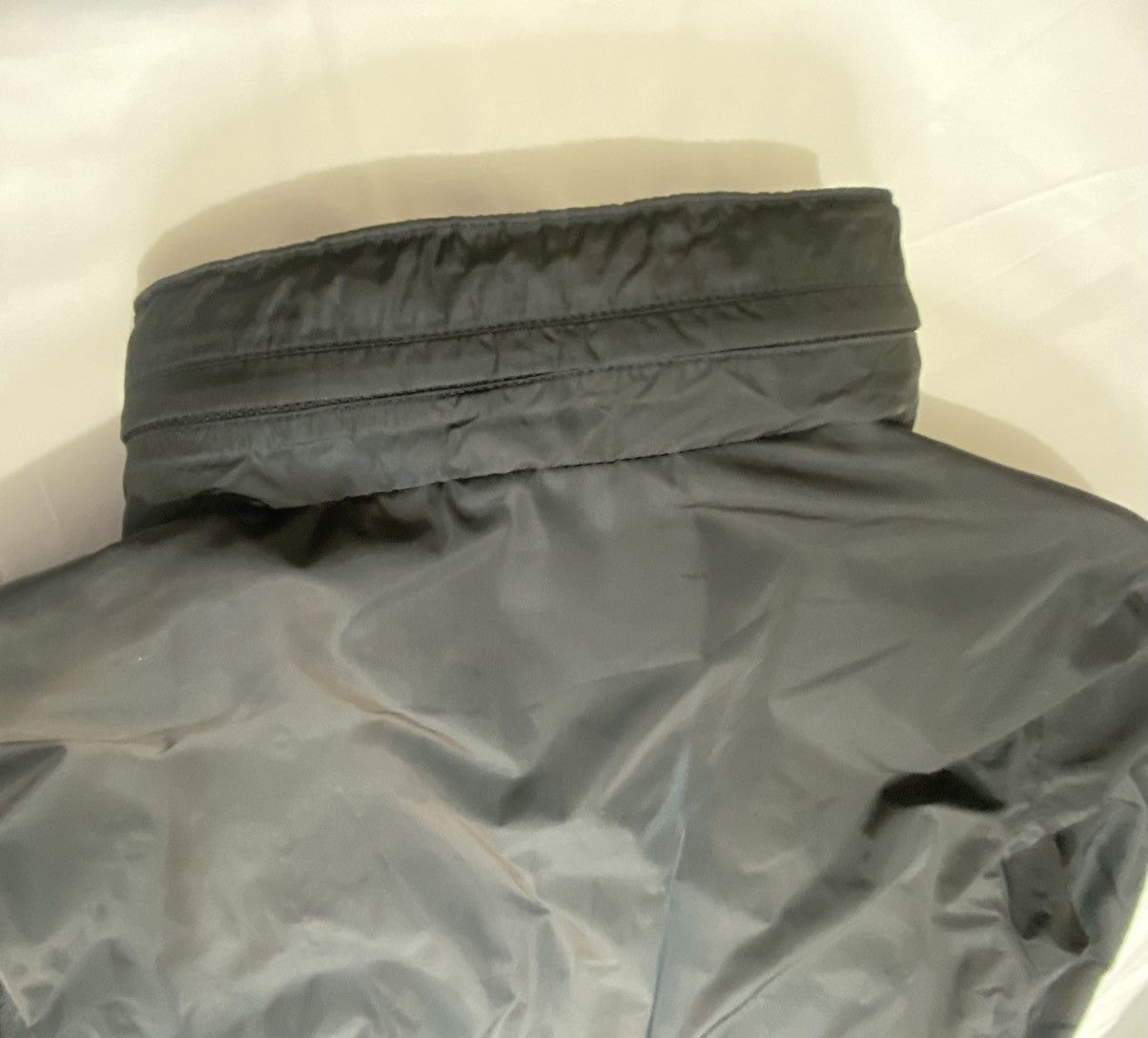 Gucci *FINAL* GUCCI BLACK NYLON LIGHT HOODED WINDBREAKER JACKET 46 Size US S / EU 44-46 / 1 - 9 Thumbnail