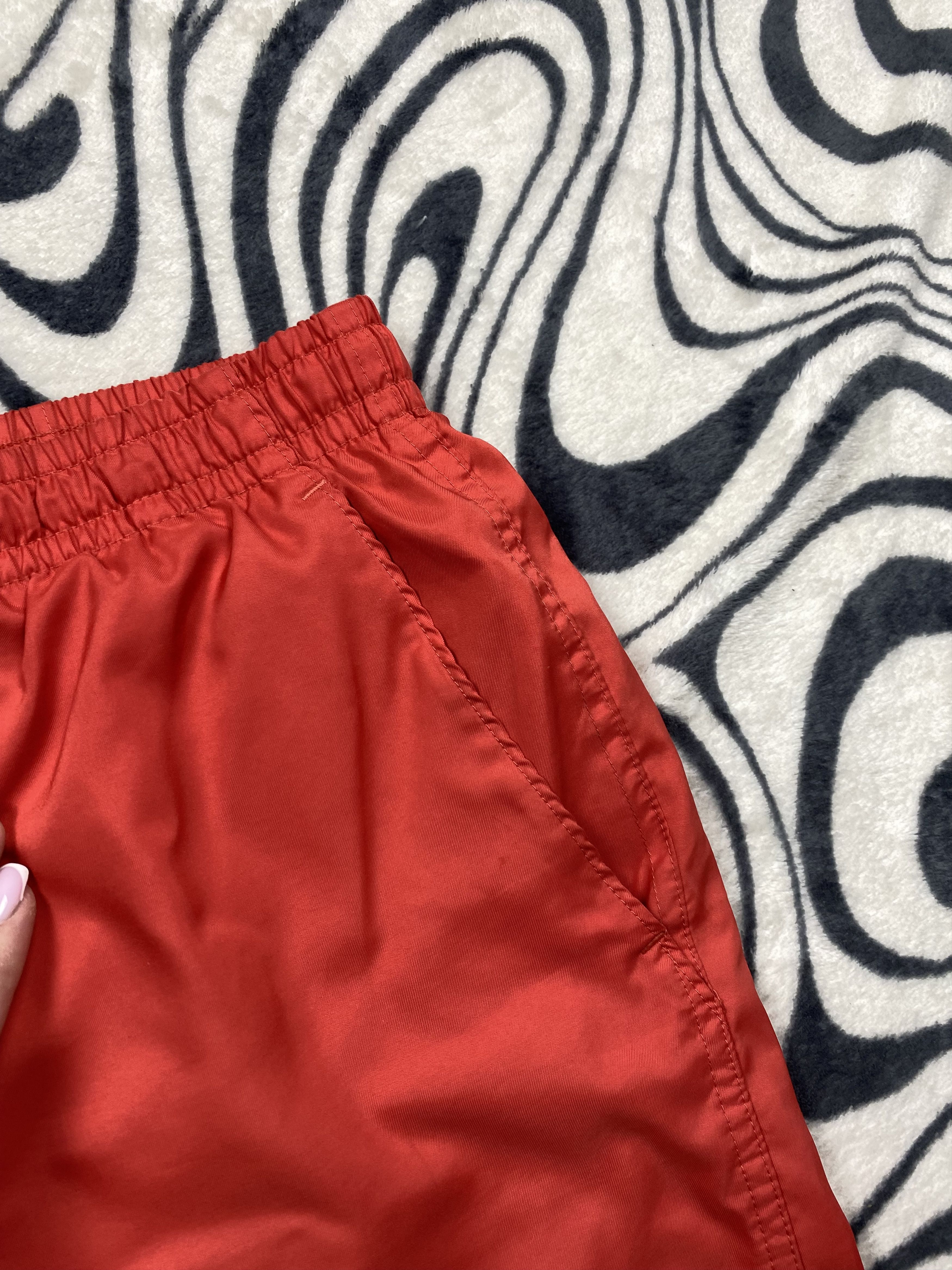 Nike × Vintage Nike Vintage Mens Nylon Shorts Swoosh Y2K Size US 36 / EU 52 - 4 Thumbnail