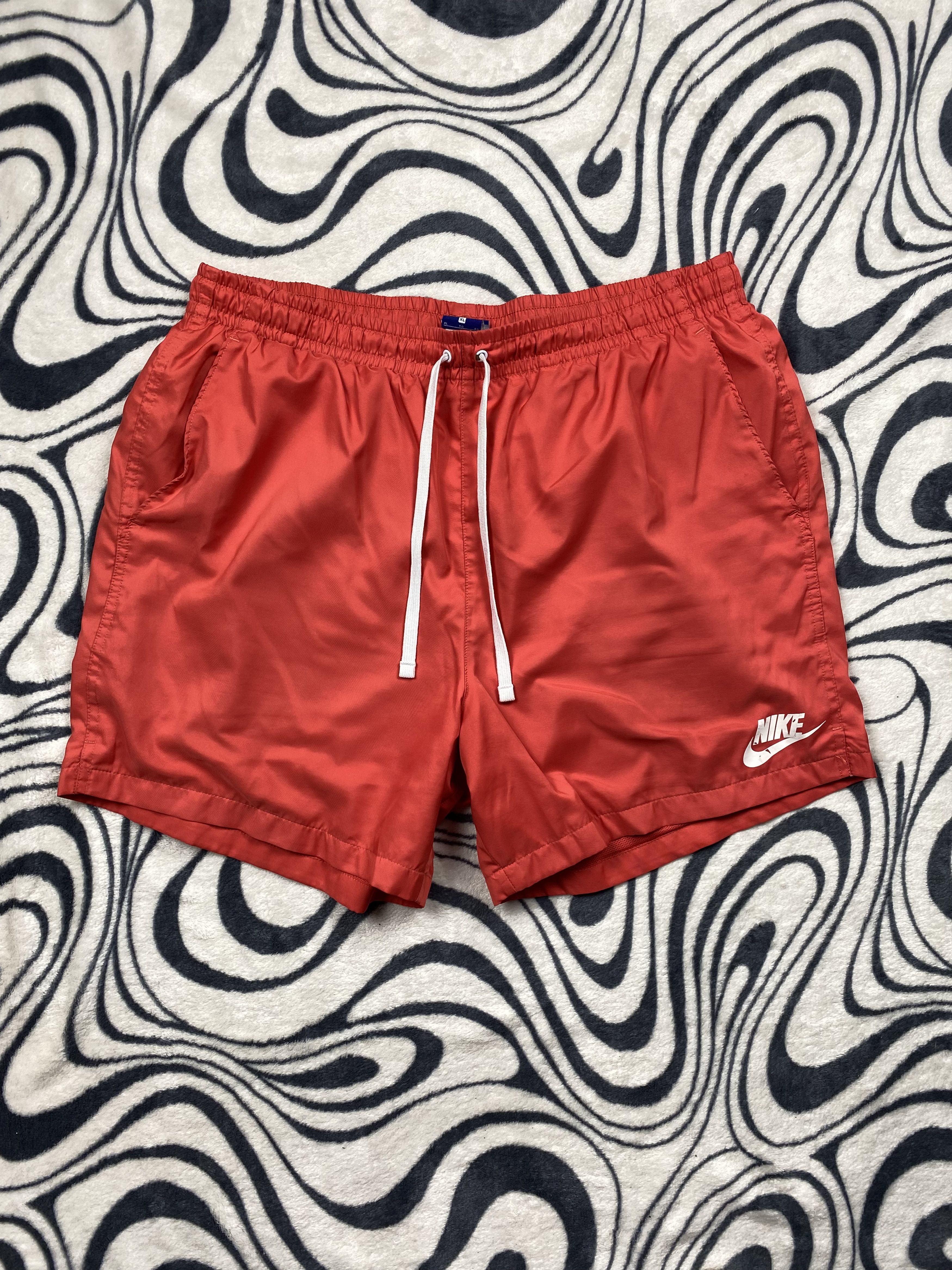 Nike × Vintage Nike Vintage Mens Nylon Shorts Swoosh Y2K Size US 36 / EU 52 - 1 Thumbnail