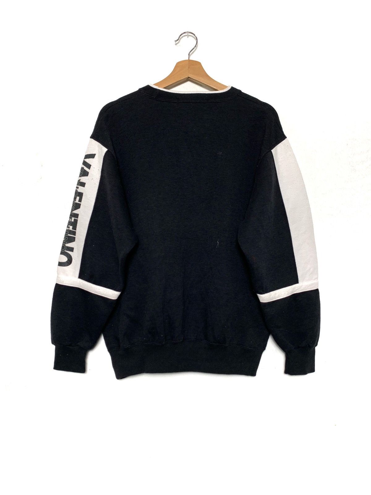 Valentino Vintage Silvio Valentino Center Logo Crewneck Sweatshirt Size US M / EU 48-50 / 2 - 3 Thumbnail