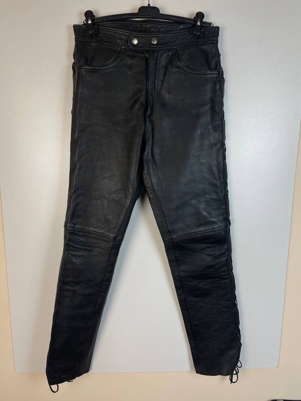 Leather Leather vintage pants size 32 Size US 32 / EU 48 - 1 Thumbnail