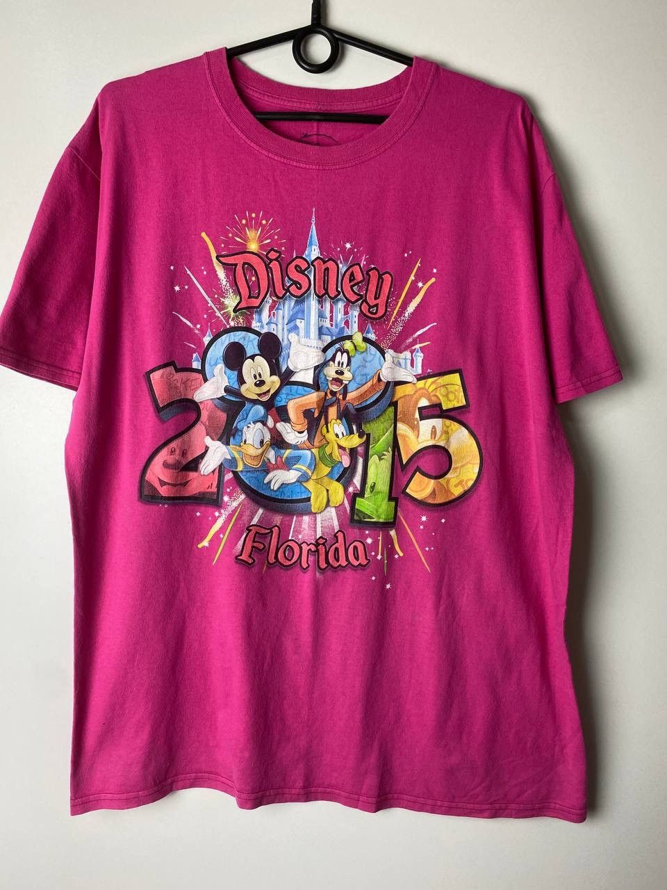 Disney Disney 2015 vintage t-shirt size L Size US L / EU 52-54 / 3 - 1 Thumbnail